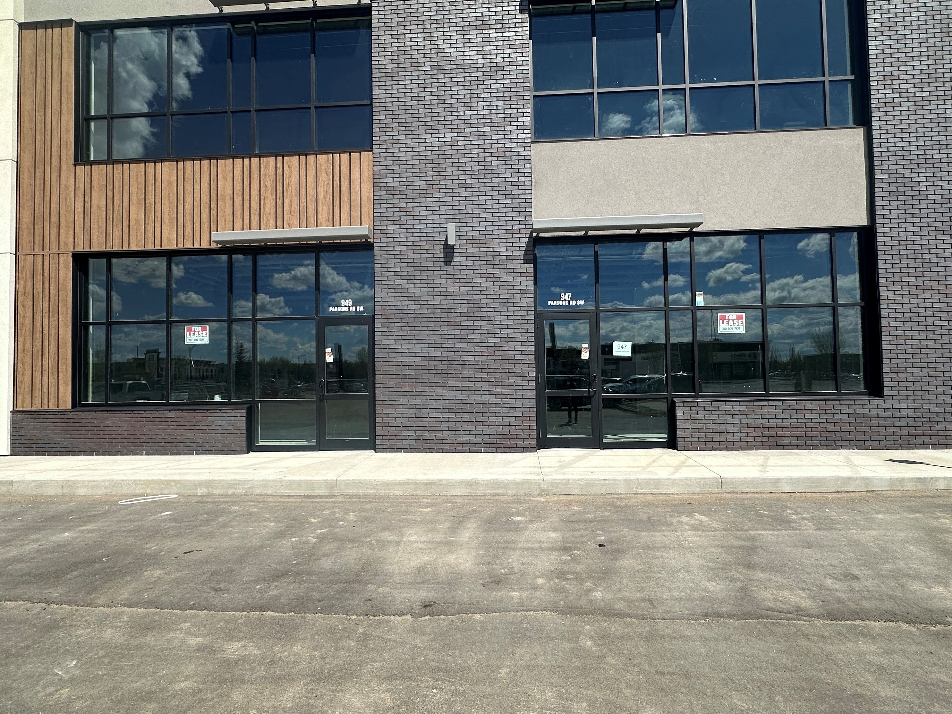 925-957 Parsons Road Southwest, 44962191, Alberta,