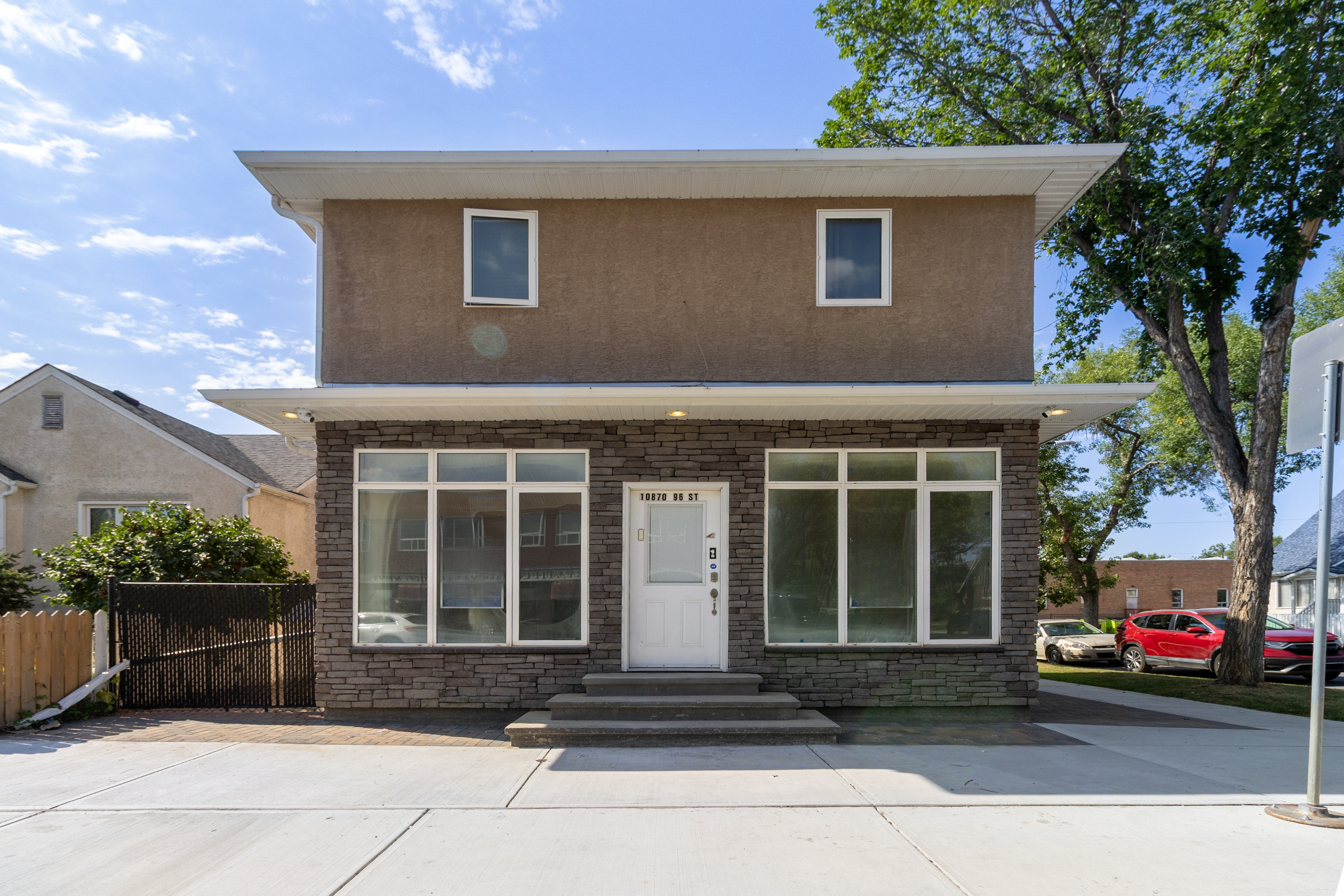 10870 96 Street, 45039299, Alberta,