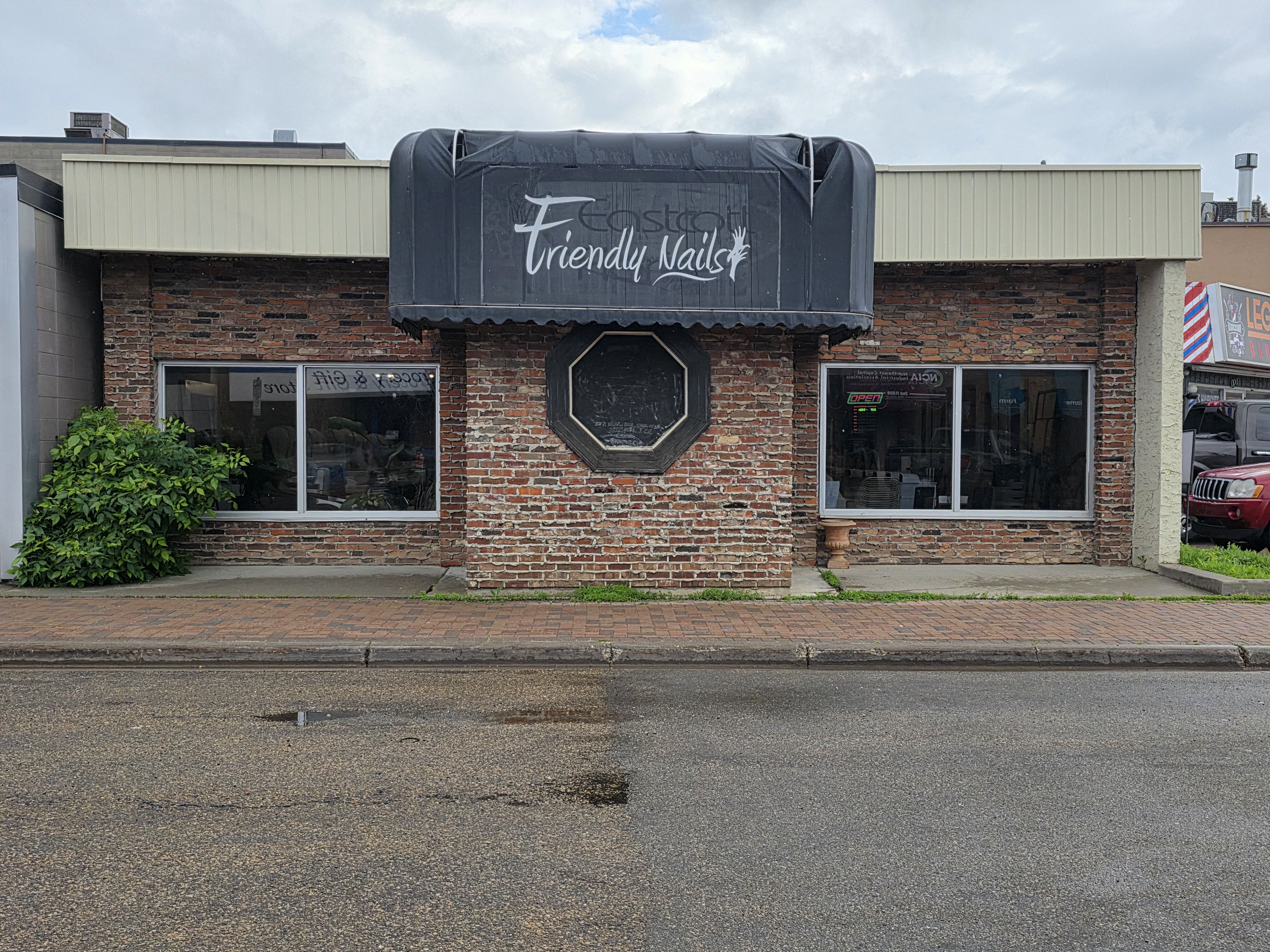 9905 102 Street, 45101037, Alberta,