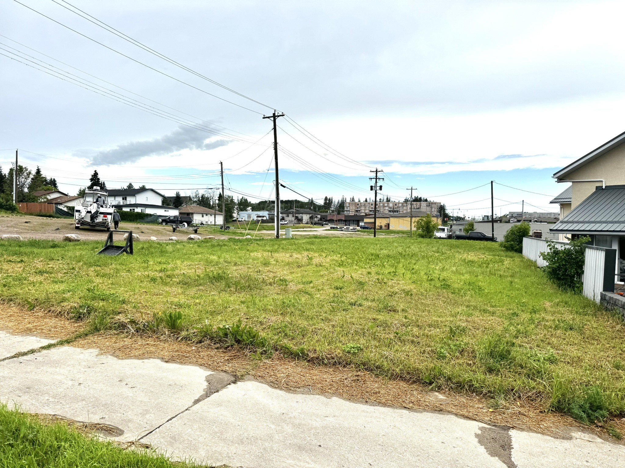 809 LAKESHORE Drive, 45188919, Alberta,