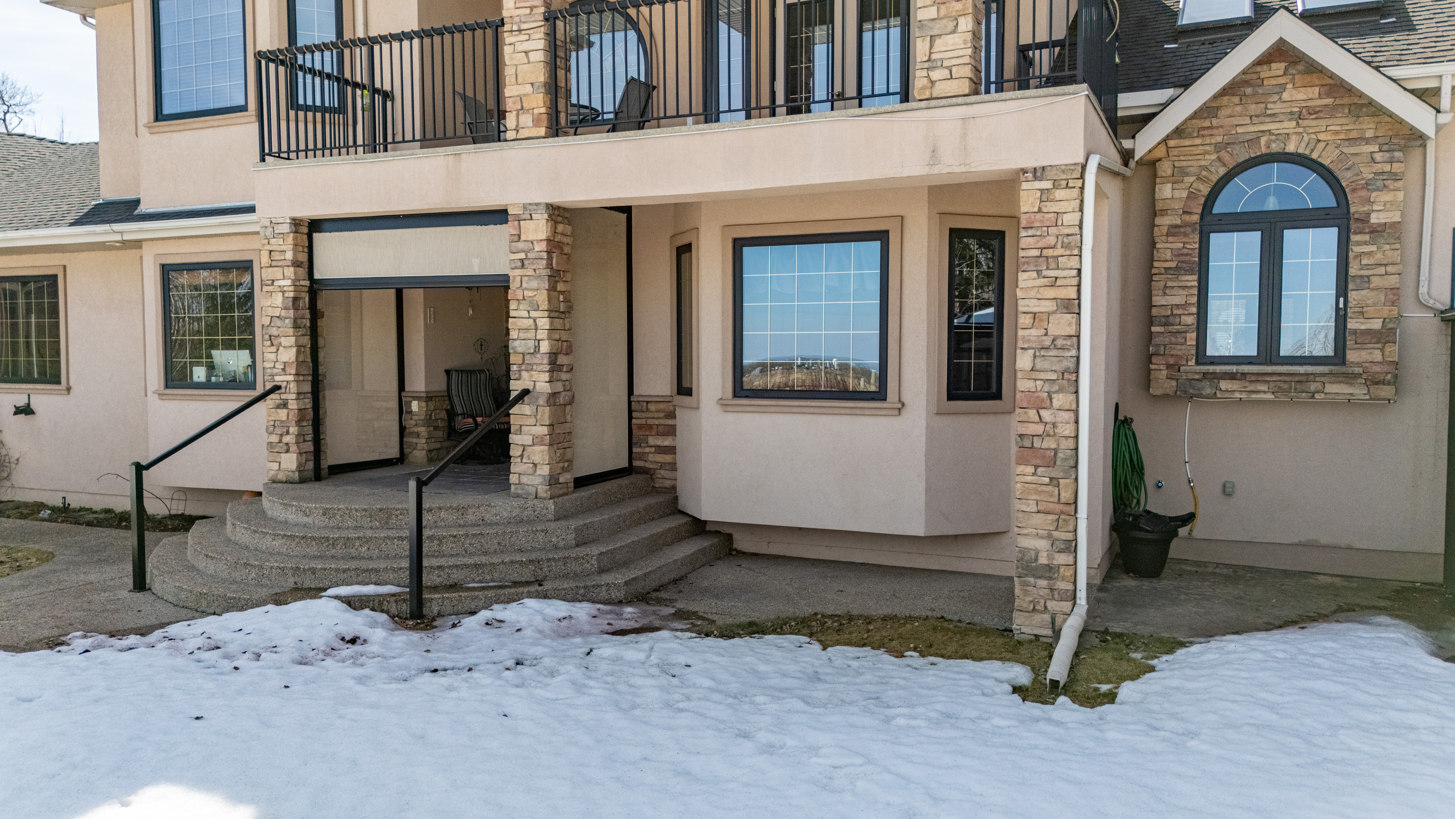  45224471, Alberta,
