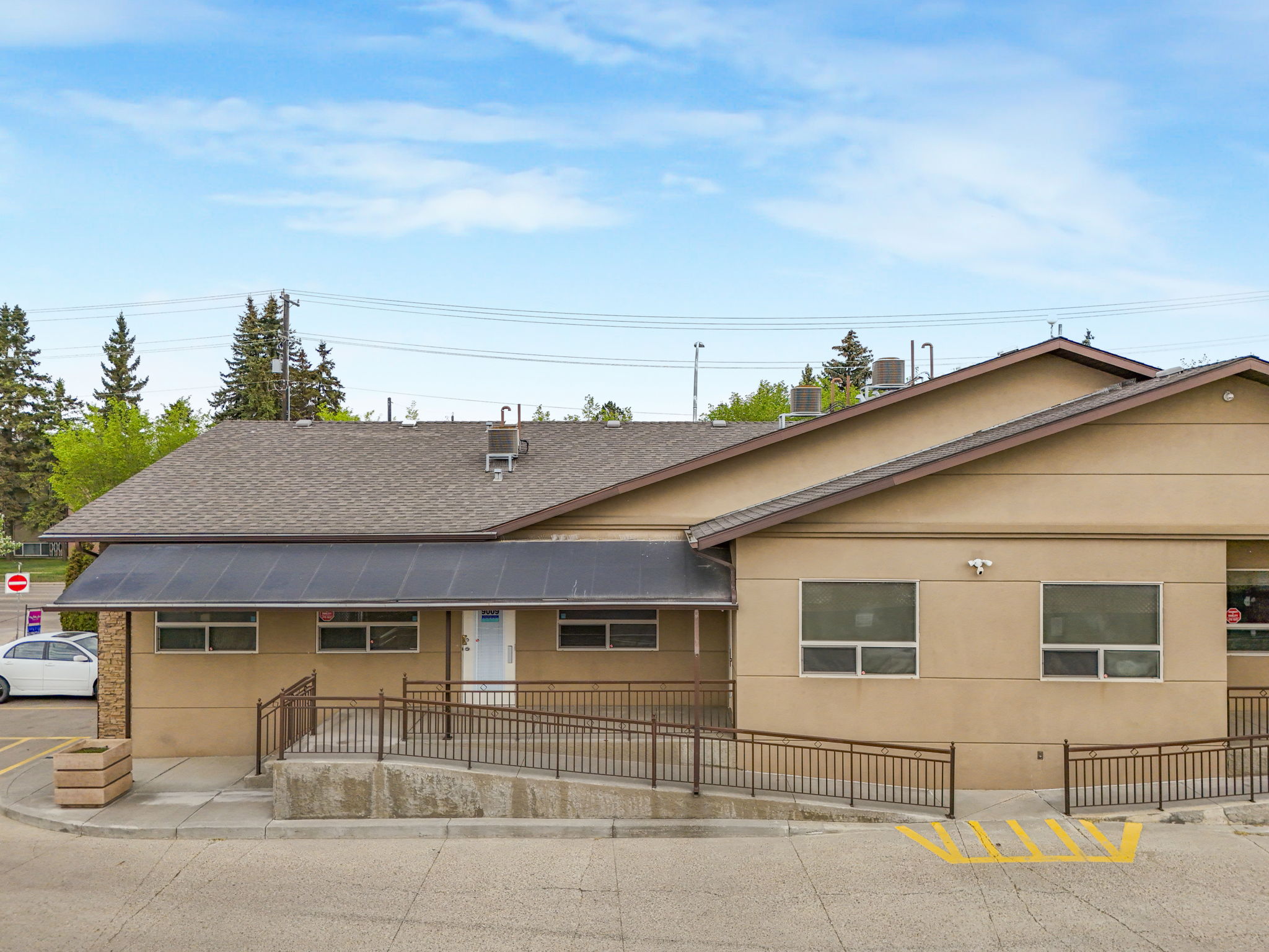  45794132, Alberta,