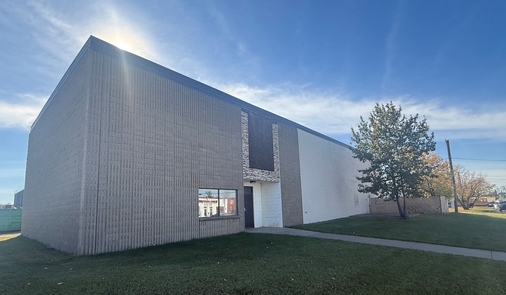  45858907, Alberta,