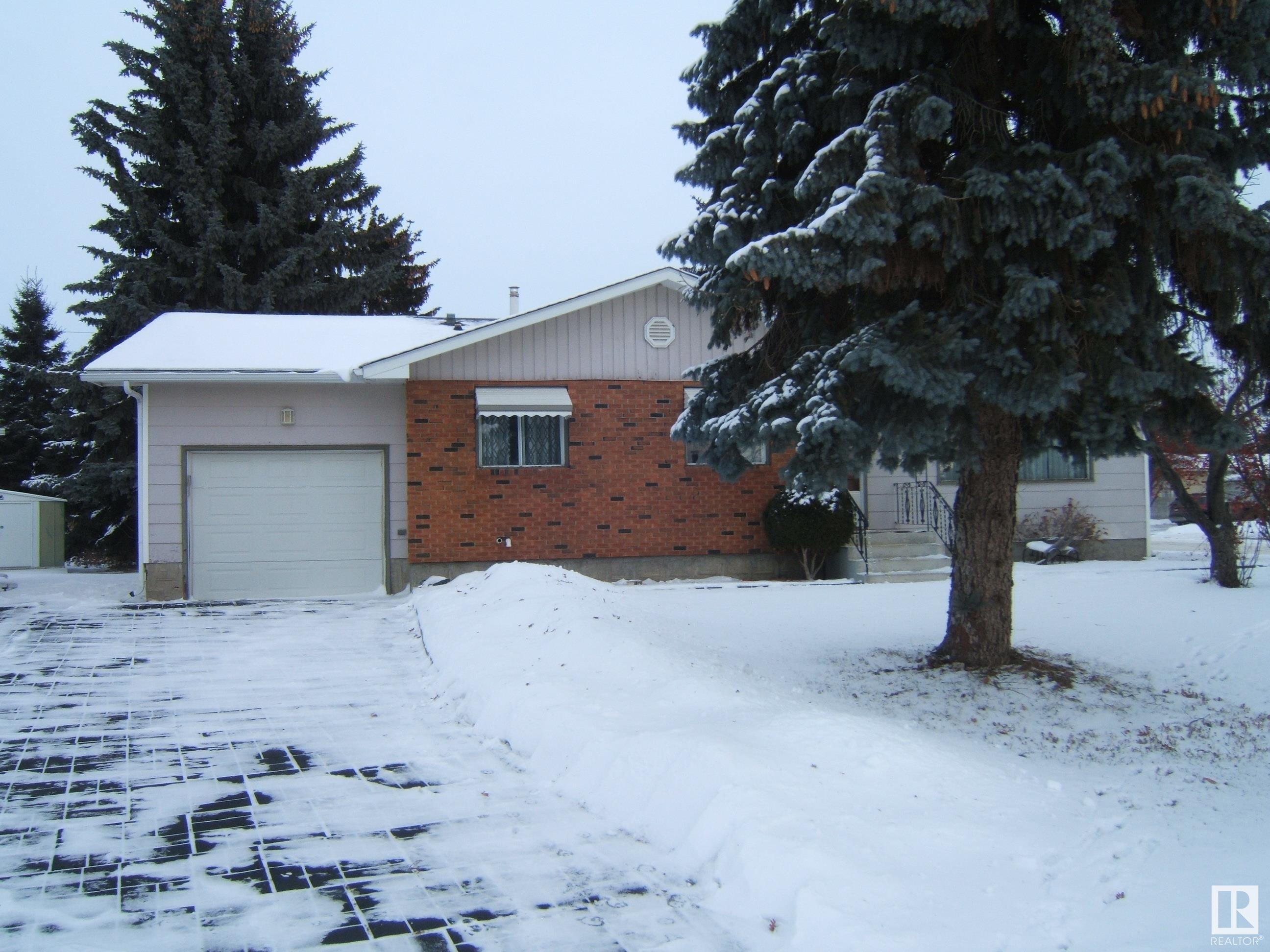 Second View of 5302 47 Avenue, Vegreville, Vegreville, Alberta, T9C 1N4