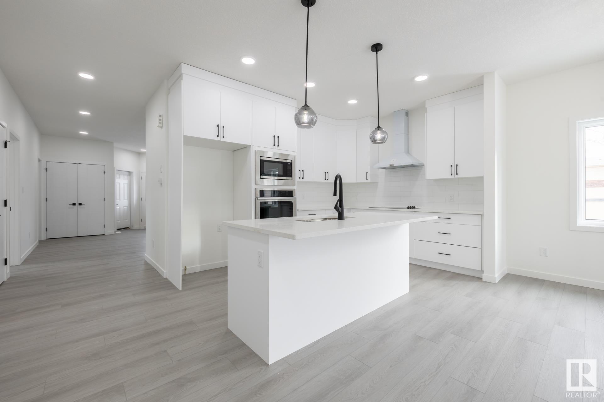 224 LEE RIDGE Road, E4421111, Alberta,