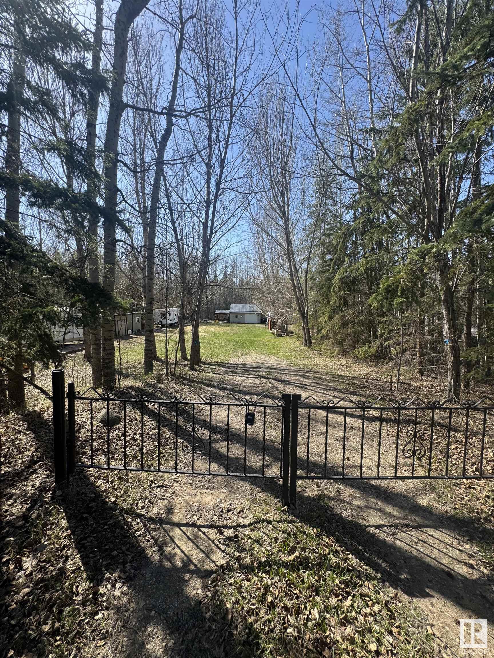 210 4418 HWY 633, E4422702, Alberta,