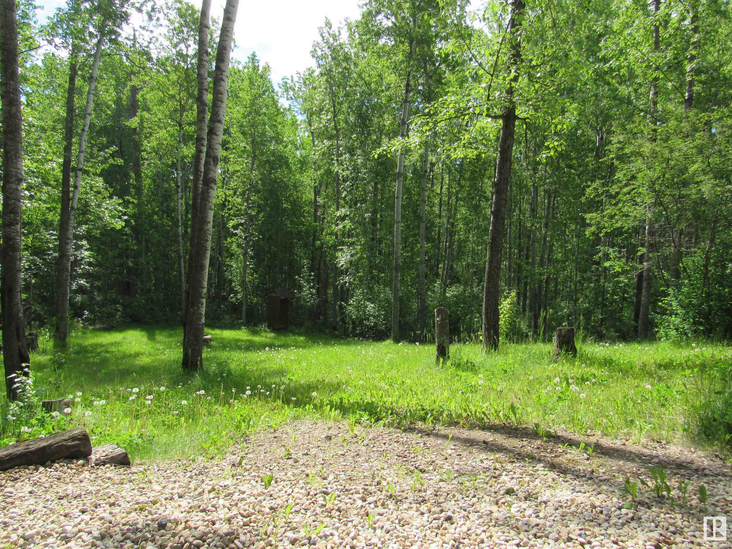 Fifth View of 17 Horseshoe Crescent, Birch Cove, Rural Lac Ste. Anne County, Alberta, T7N 1A0