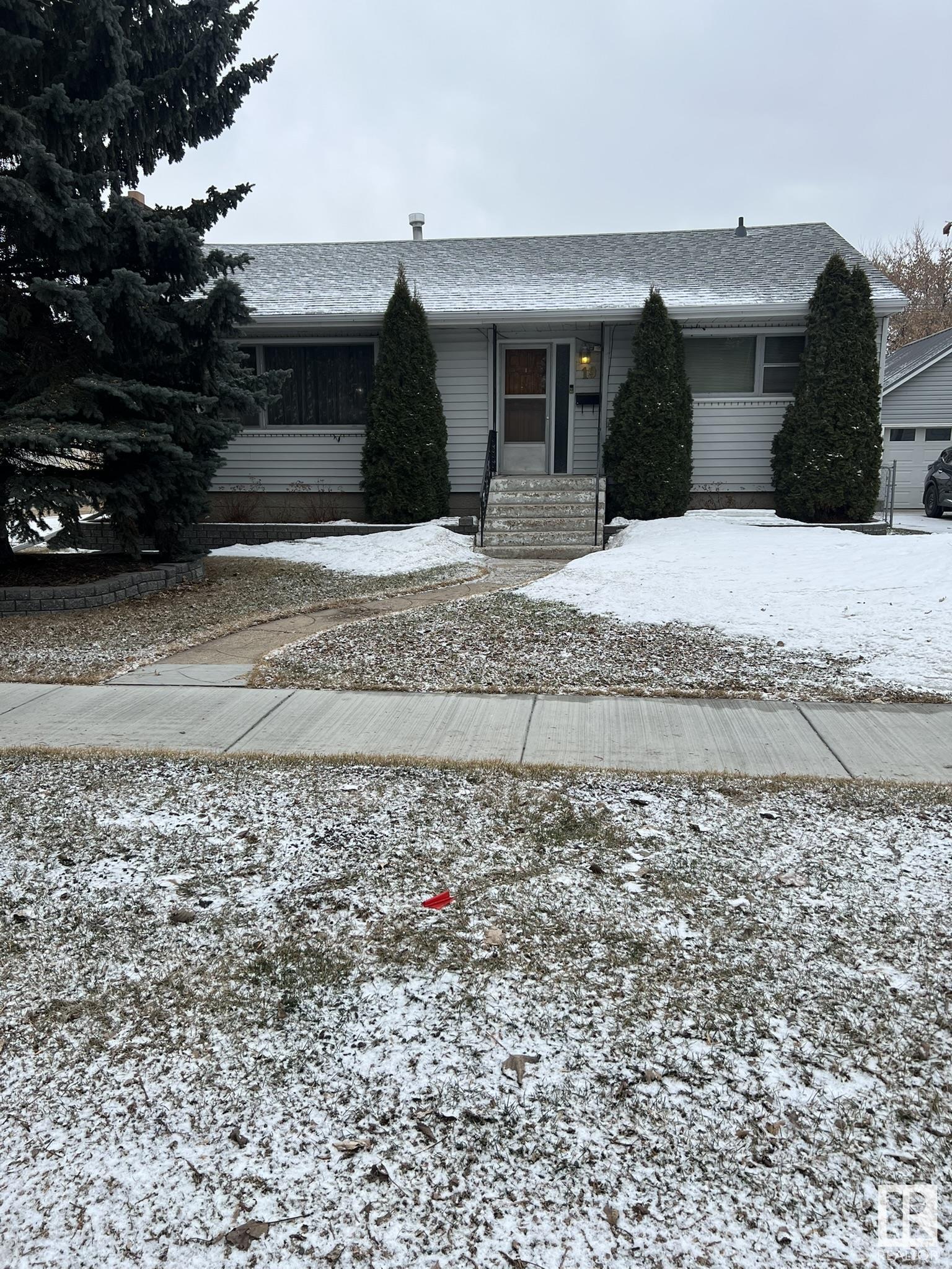19 LOWE Avenue, E4426026, Alberta,
