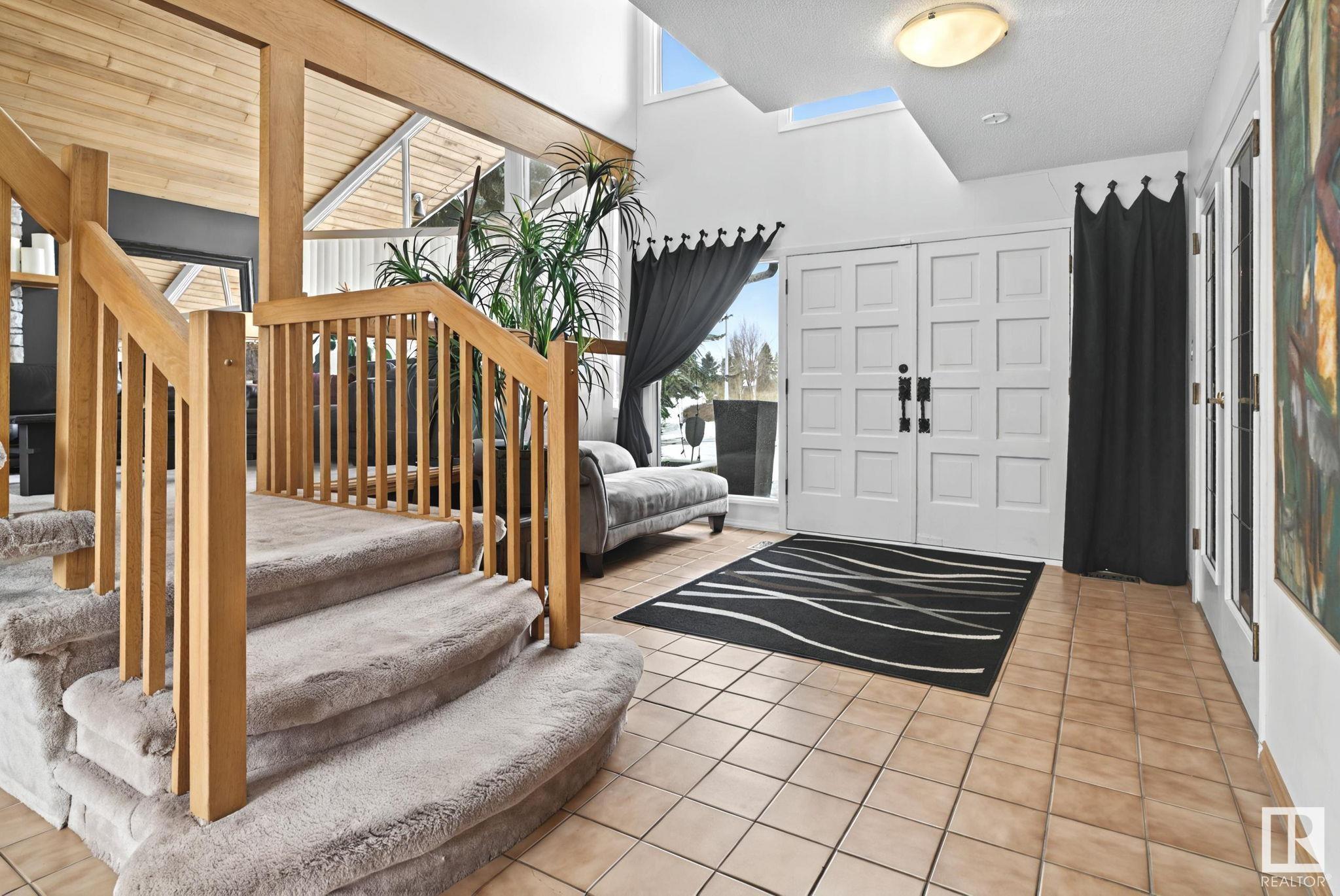 23 WESTBROOK Drive, E4426699, Alberta,