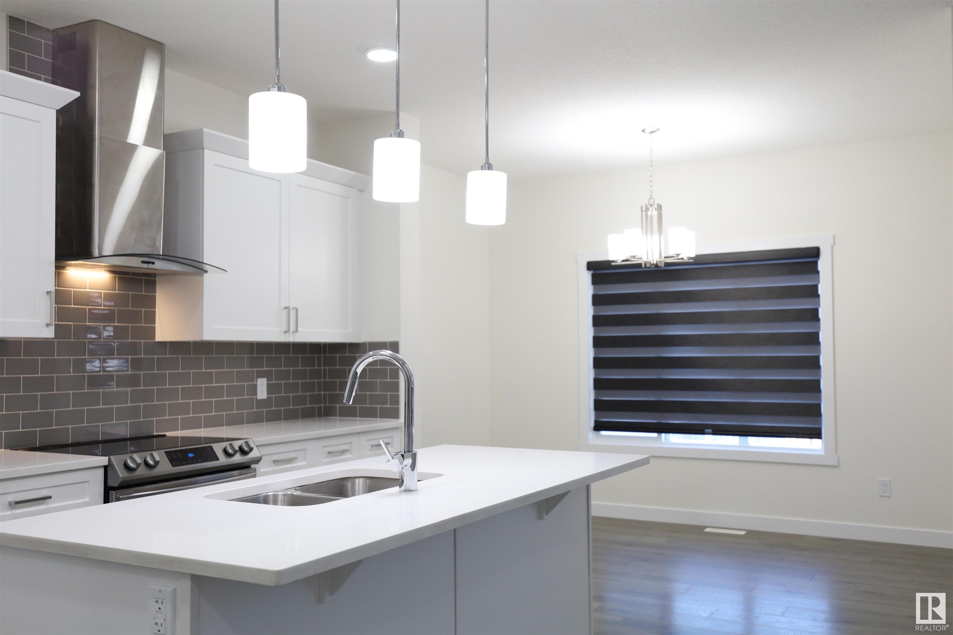 Fourth View of 22020 82 Avenue, Rosenthal (Edmonton), Edmonton, Alberta, T5T 7T3