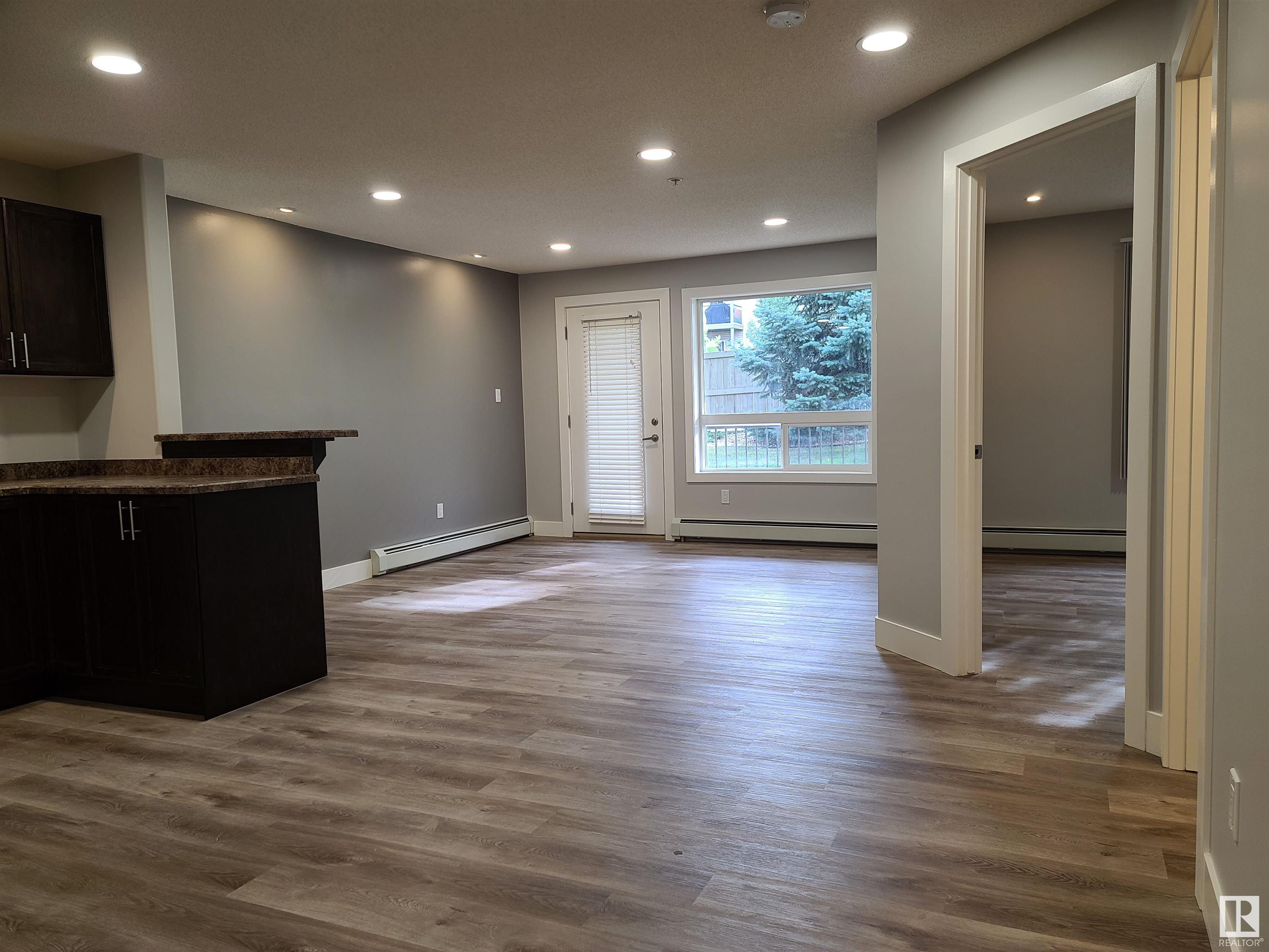 Fifth View of 2118 320 CLAREVIEW STATION Drive, Clareview Town Centre, Edmonton, Alberta, T5Y 0E5