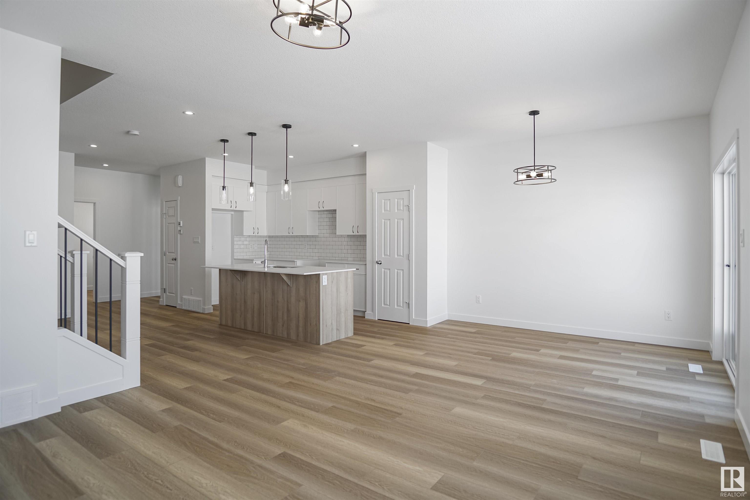 Fifth View of 7236 182 Avenue, Crystallina Nera East, Edmonton, Alberta, T5Z 0V6