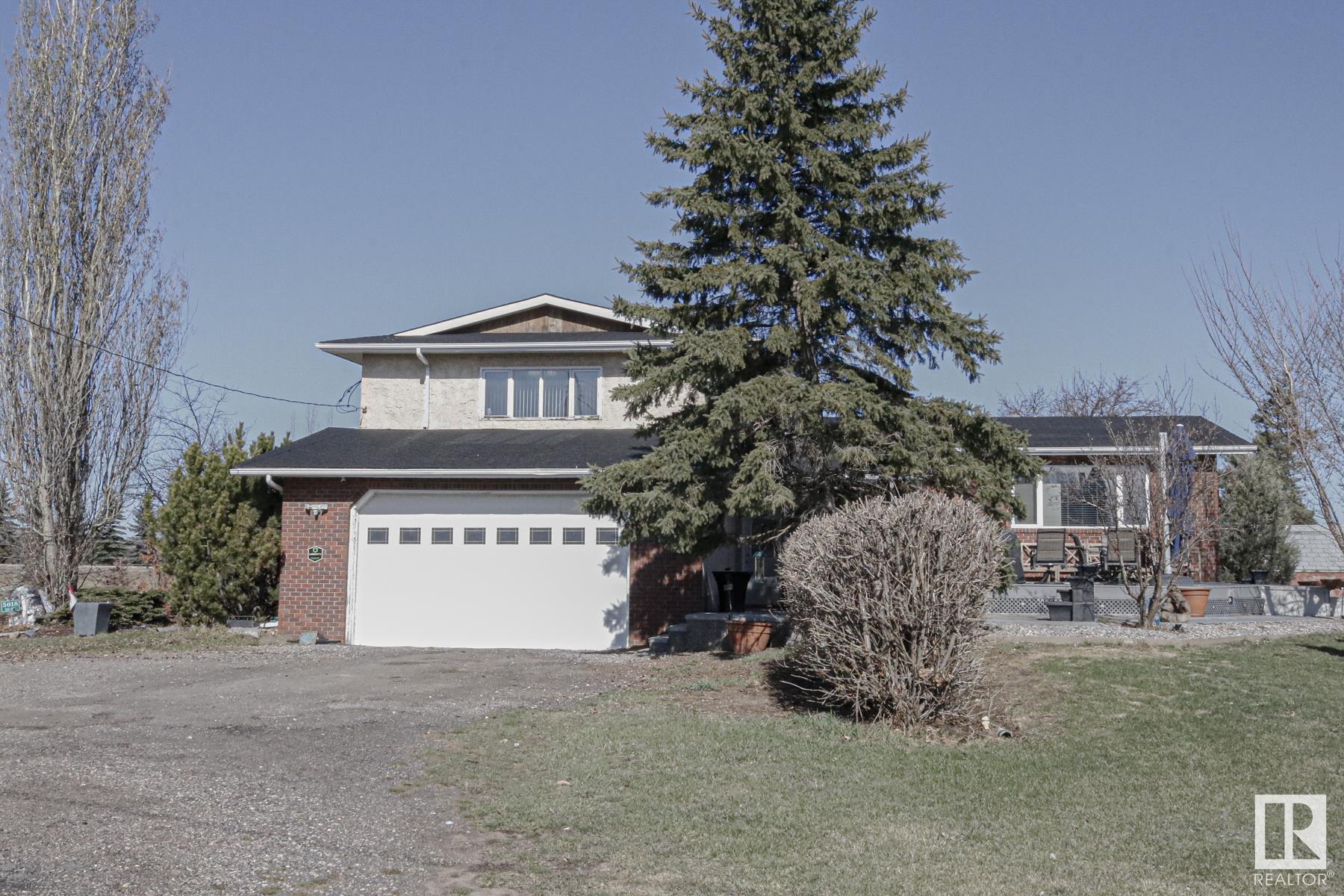 5018 50 Street, E4430192, Alberta,