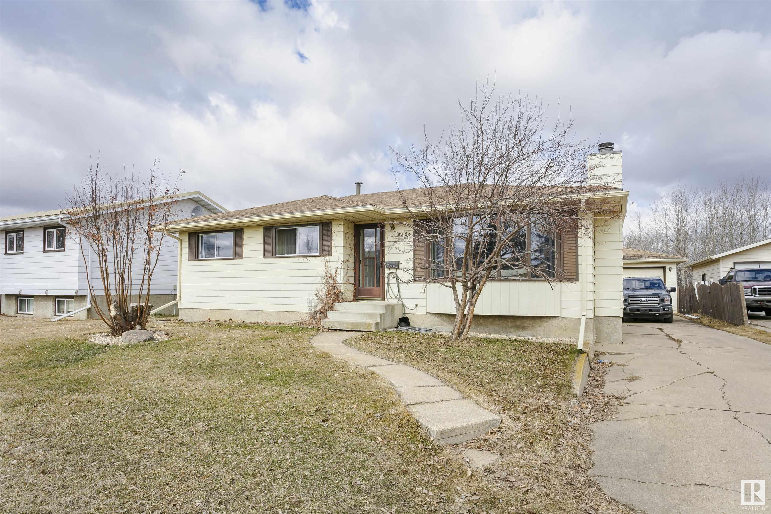 4424 50A Avenue, E4430923, Alberta,