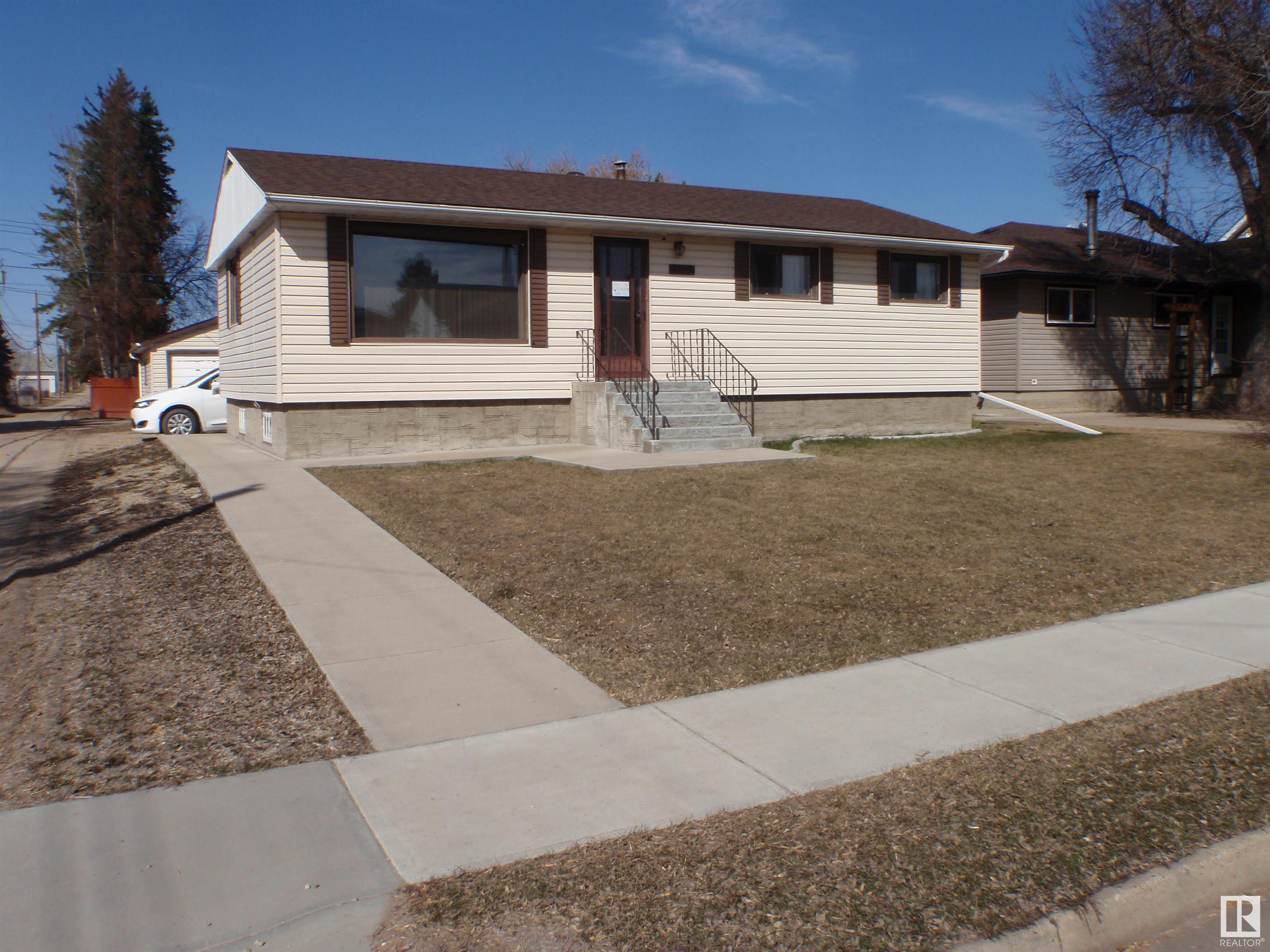 4712 51 Avenue, E4431198, Alberta,