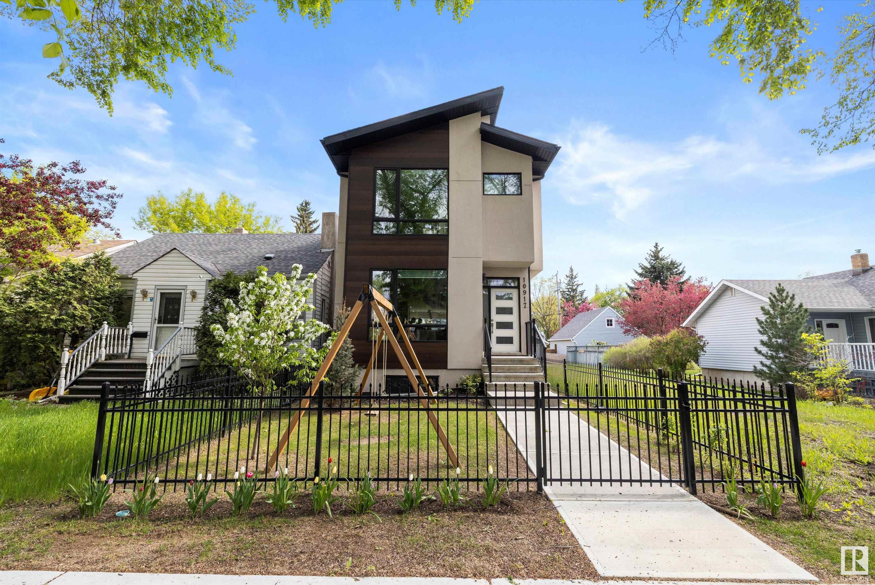 Third View of 10917 79 Avenue, Garneau, Edmonton, Alberta, T6G 0P1