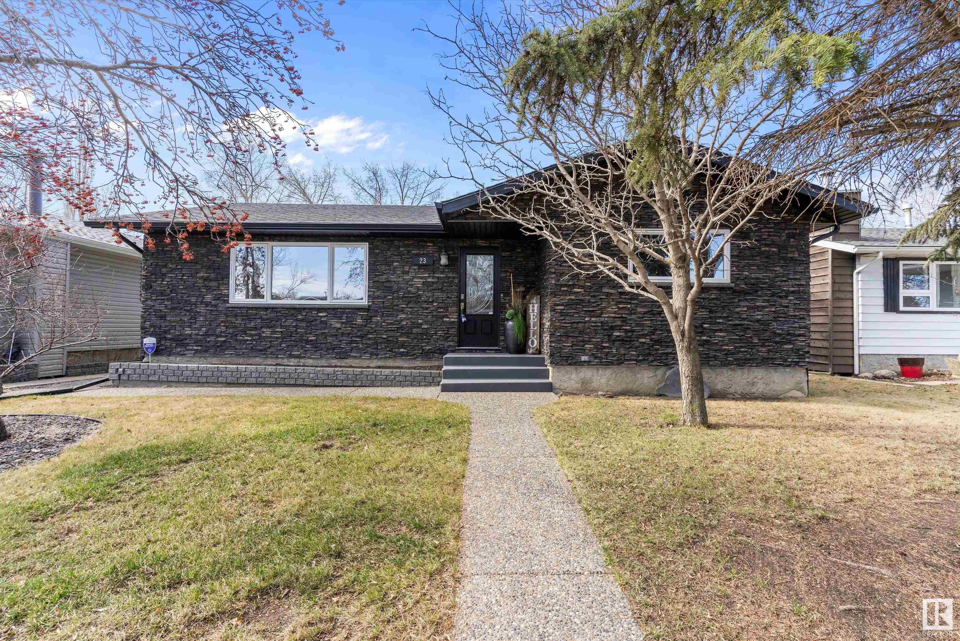 23 NOOTKA Road, E4431923, Alberta,