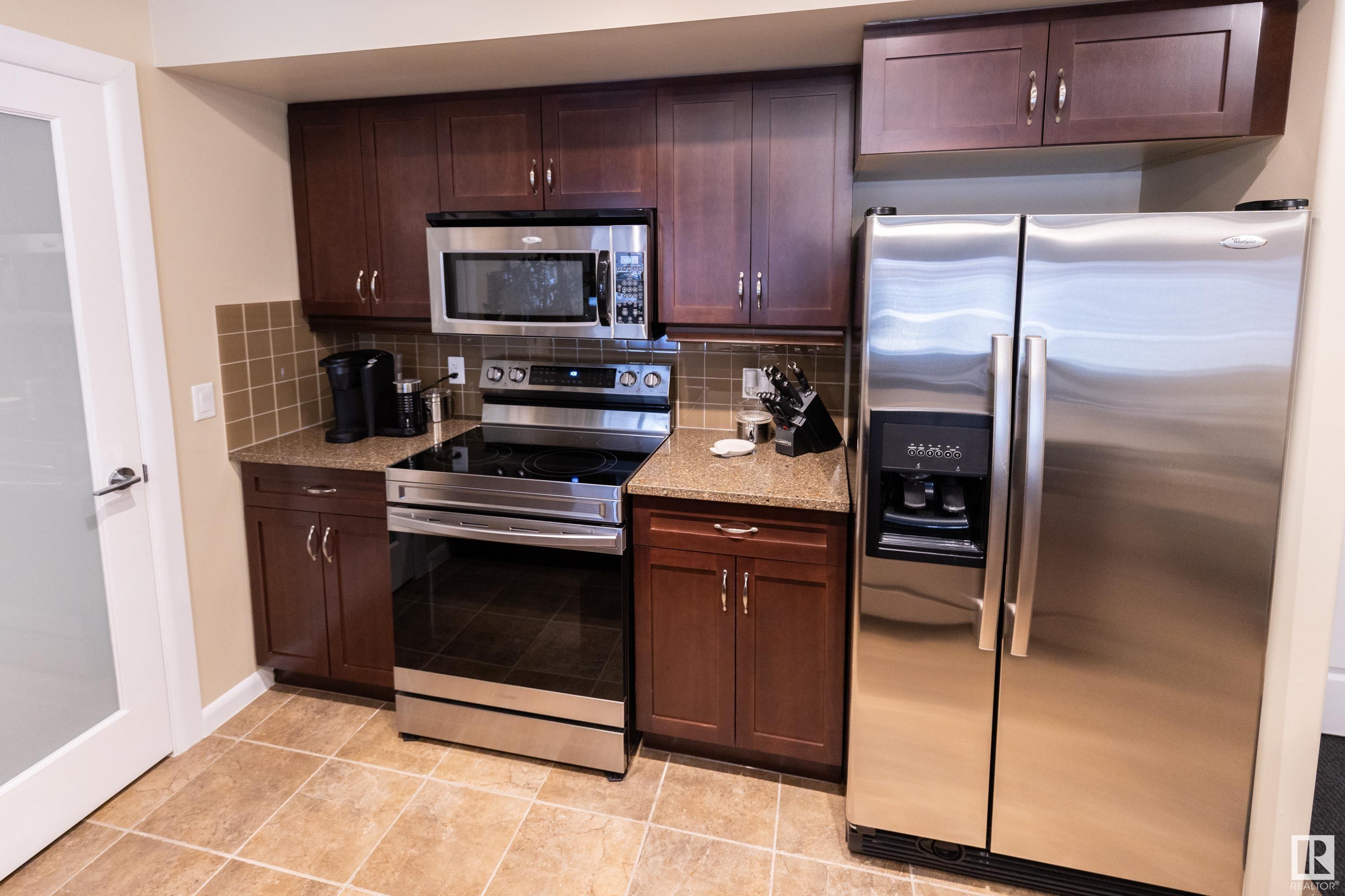Fifth View of 110 501 Palisades Way, Centennial Village, Sherwood Park, Alberta, T8H 0H8