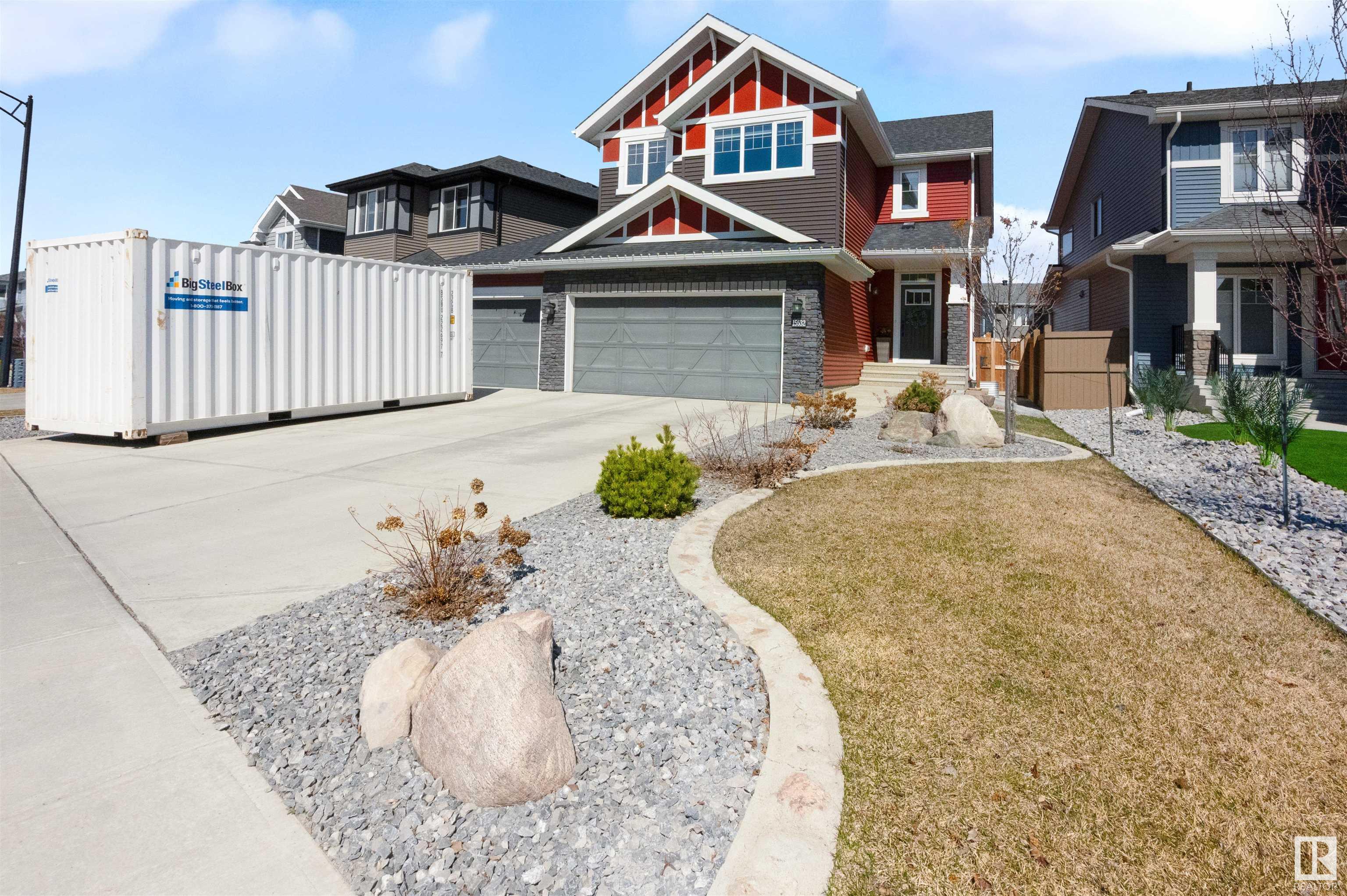 Second View of 15632 14 Avenue, Glenridding Ravine, Edmonton, Alberta, T6W 4E4