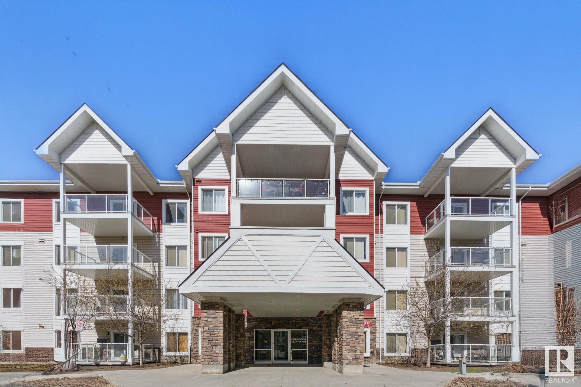 Second View of 411 2229 44 Avenue NW, Larkspur, Edmonton, Alberta, T6T 0W6