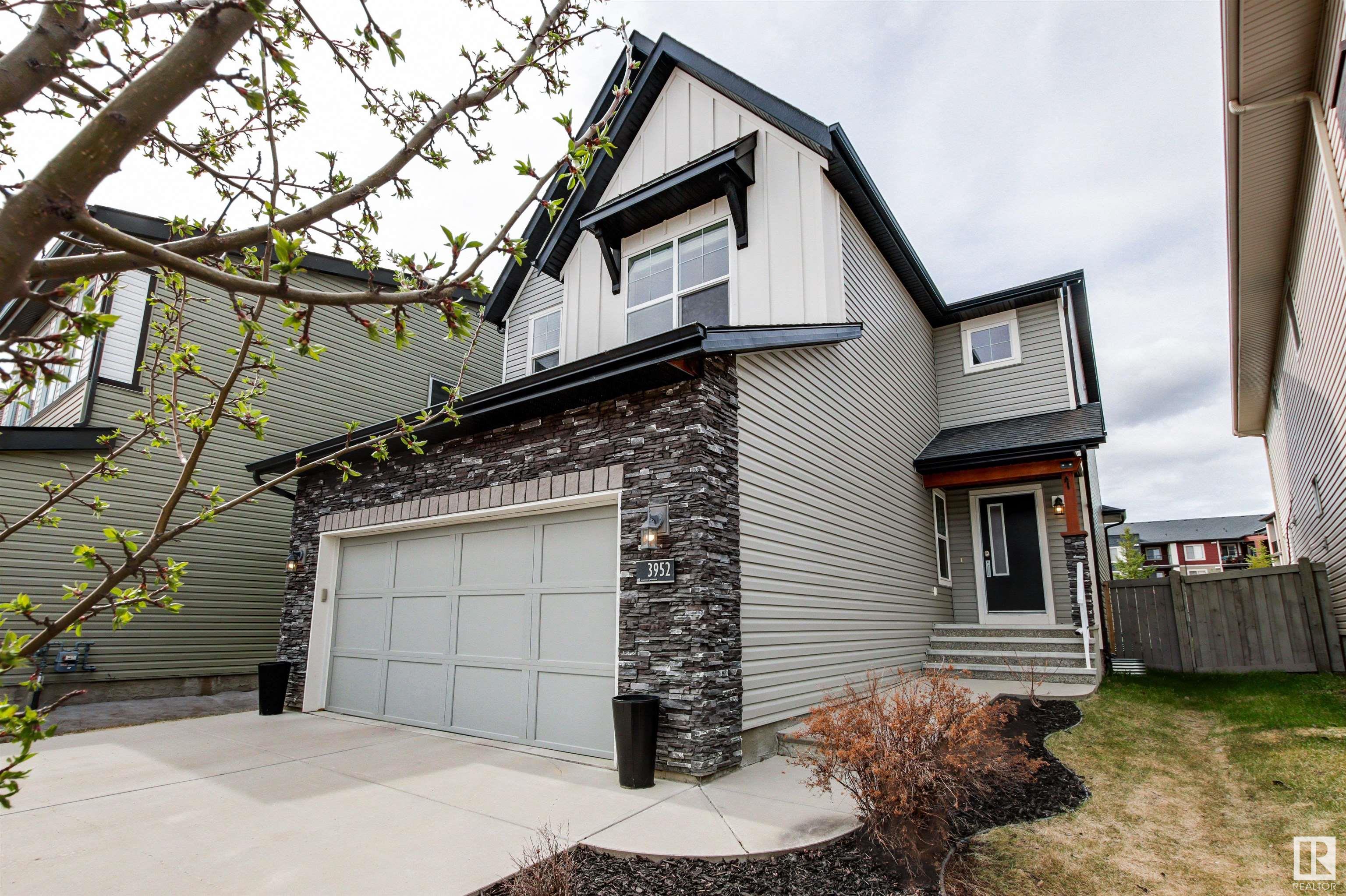 3952 CLAXTON Loop, E4433899, Alberta,