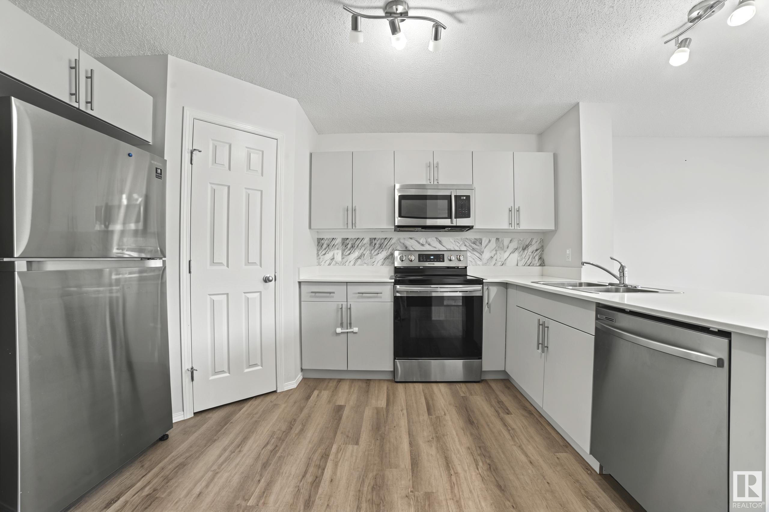 Fifth View of 3099 CHECKNITA Way, Cavanagh, Edmonton, Alberta, T6W 4E9
