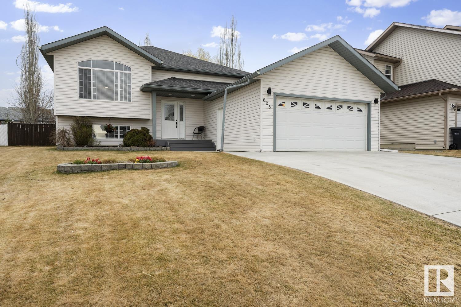 608 20 Street, E4434438, Alberta,