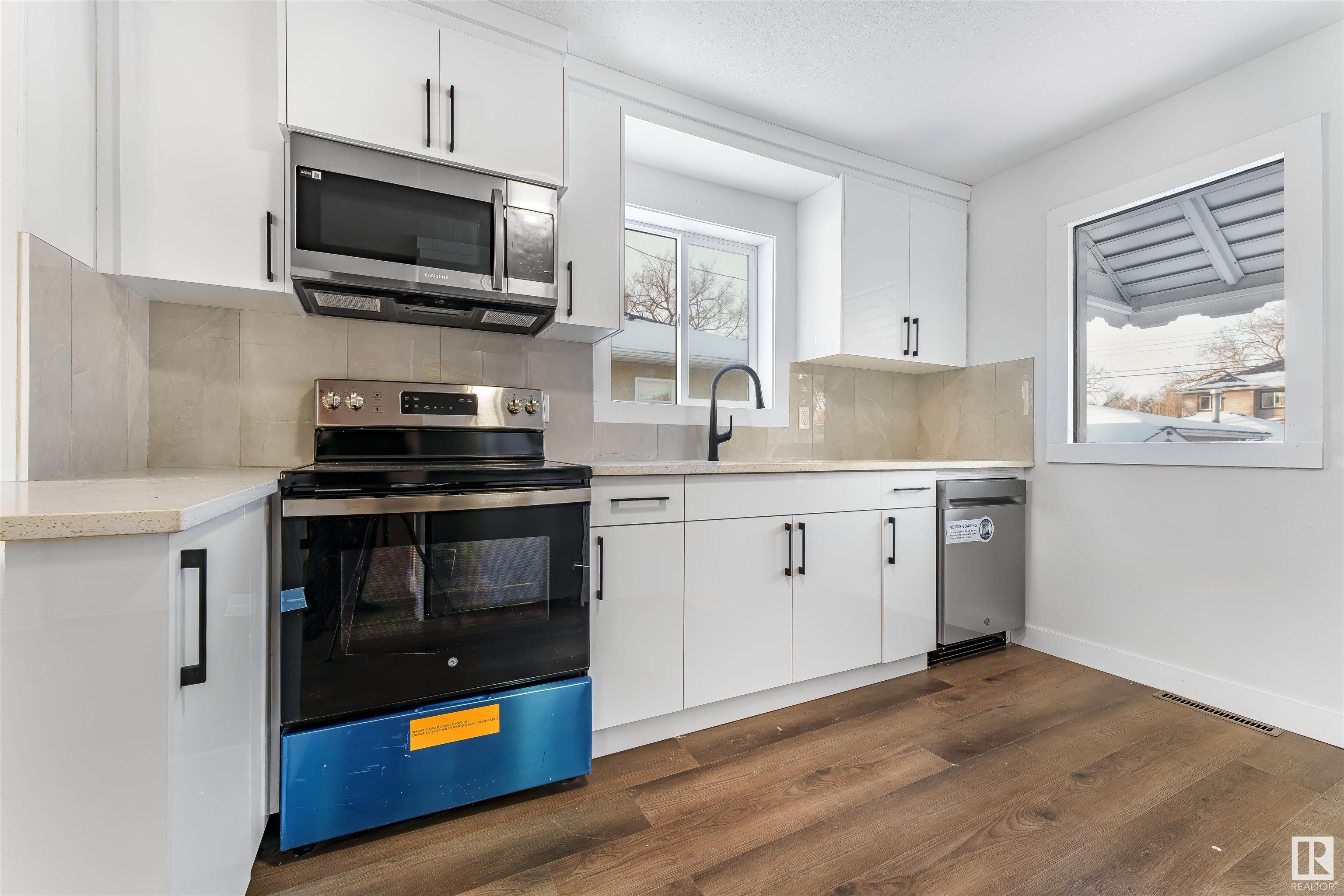 Fifth View of 11906 50 Street, Newton, Edmonton, Alberta, T5W 3C2