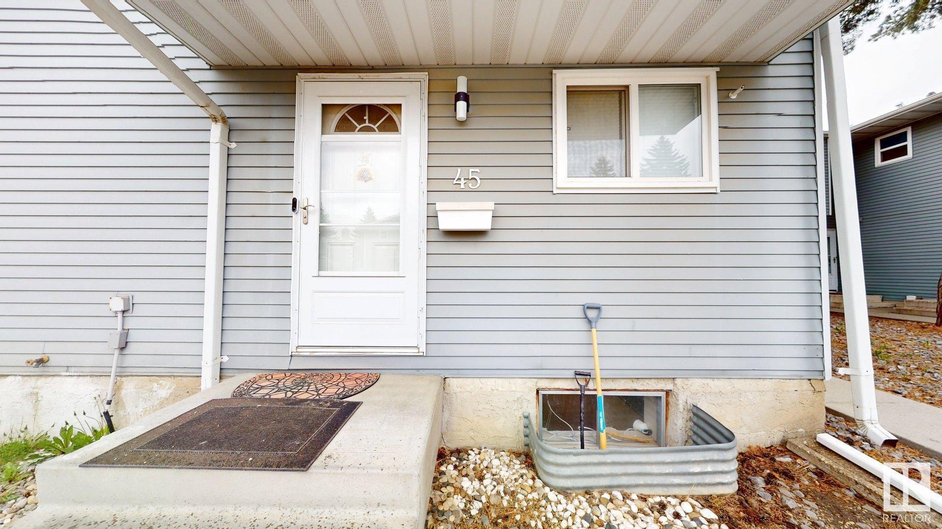 Second View of 45 4403 RIVERBEND Road, Ramsay Heights, Edmonton, Alberta, T6H 5S9