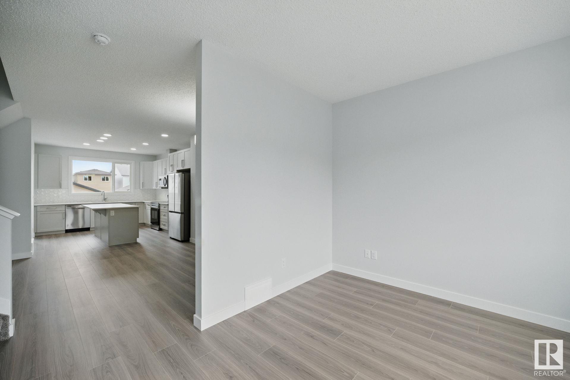 Fifth View of 3735 214 Street, Edgemont (Edmonton), Edmonton, Alberta, T6M 1S4