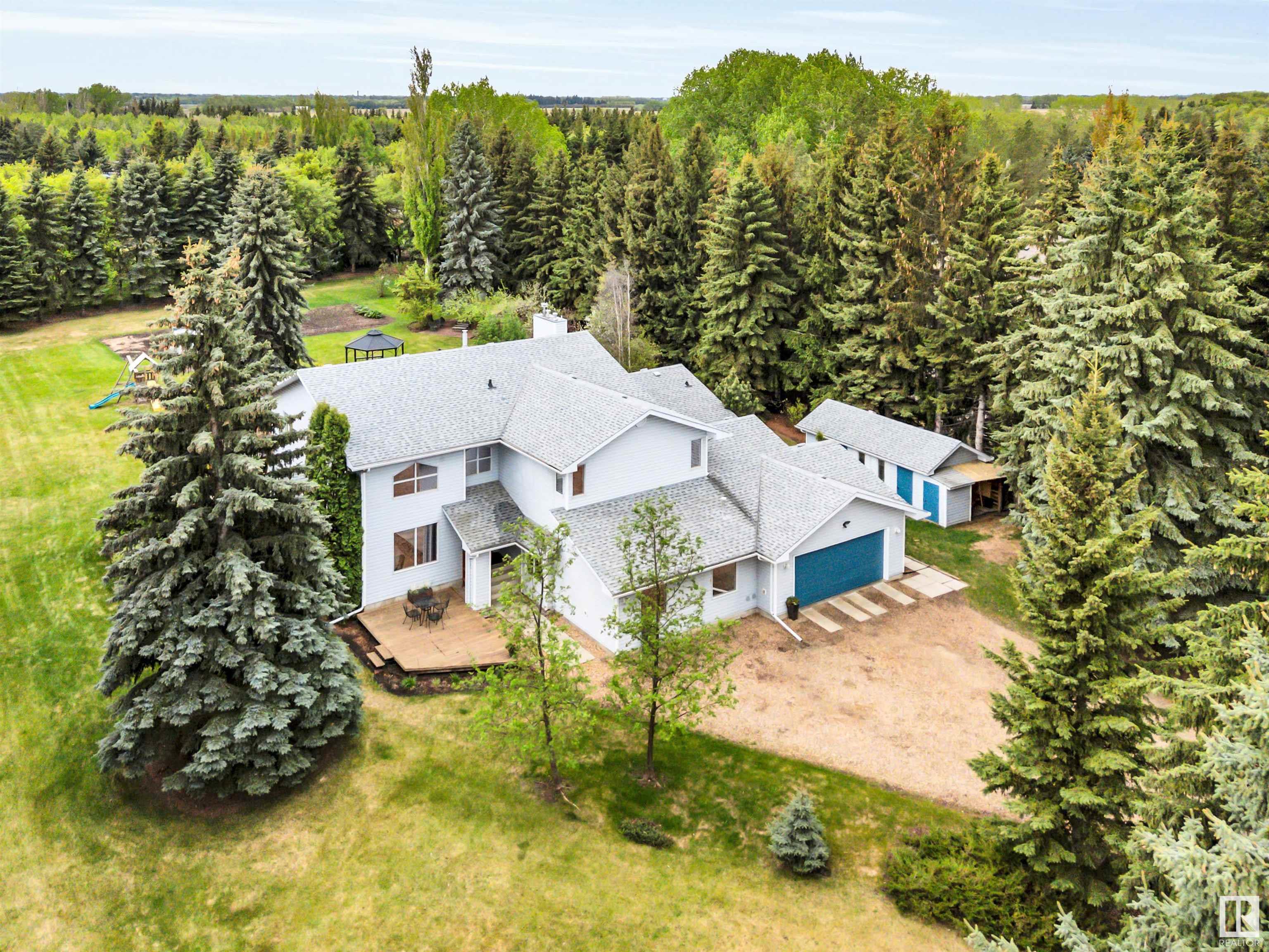 44 54324 BELLEROSE Drive, E4437034, Alberta,