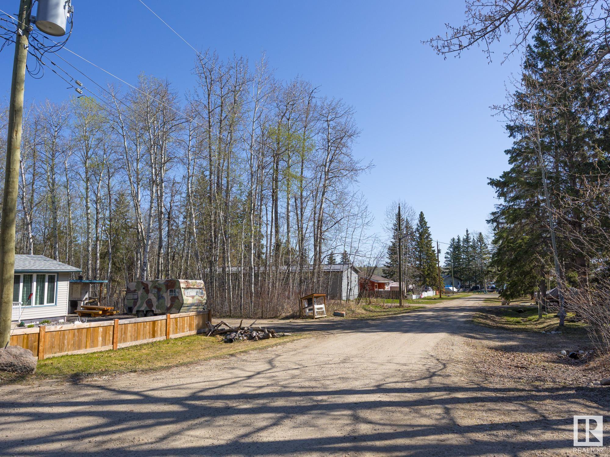 Fourth View of 303 3rd Street, Ross Haven, Rural Lac Ste. Anne County, Alberta, T0E 0A0