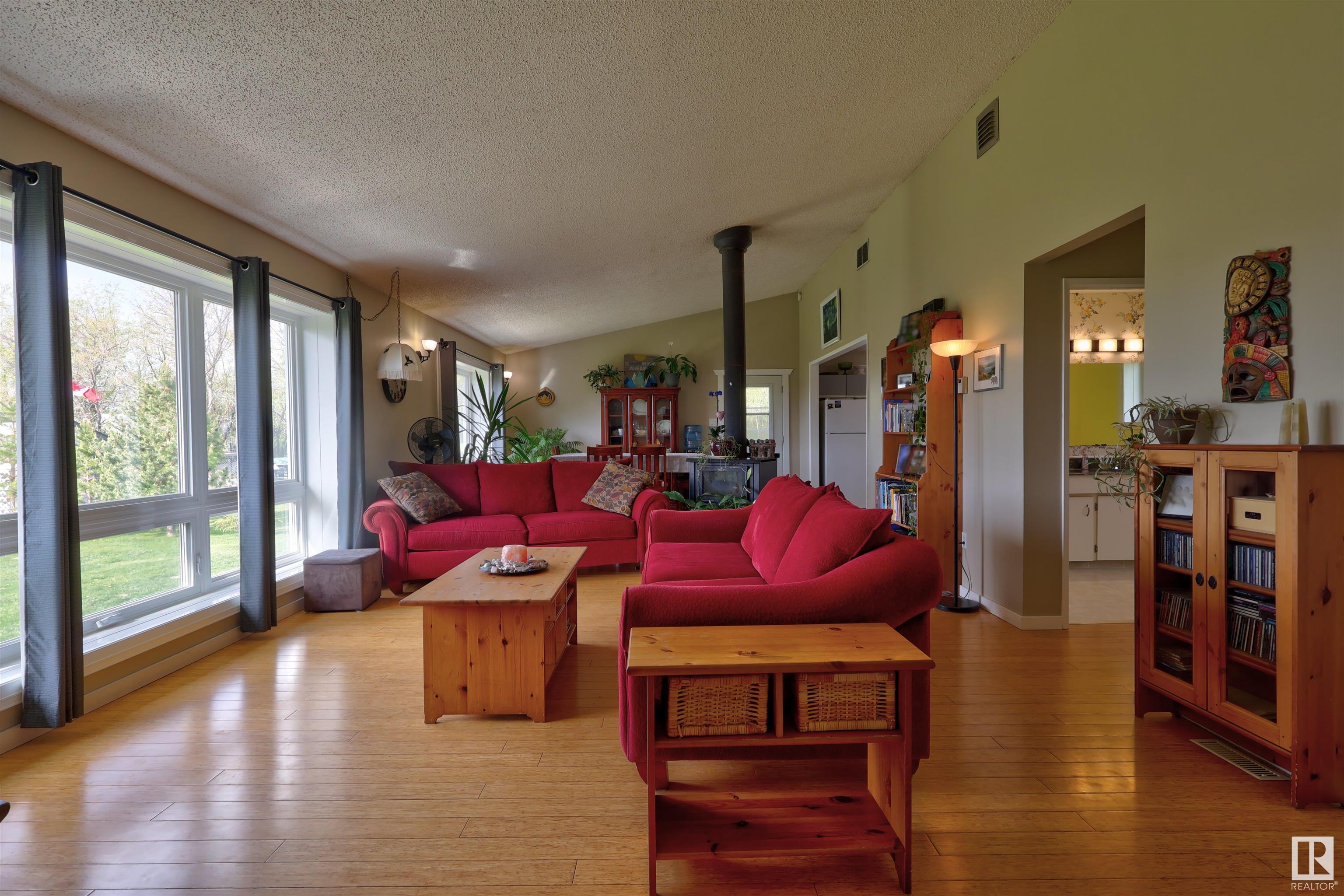 Fifth View of 27231 TWP ROAD 554, None, Rural Sturgeon County, Alberta, T8R 0P6