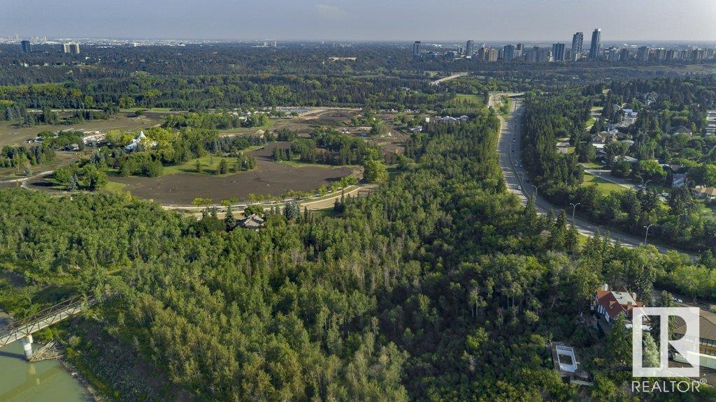 Fifth View of 8638 SASKATCHEWAN Drive, Windsor Park (Edmonton), Edmonton, Alberta, T6G 2A8