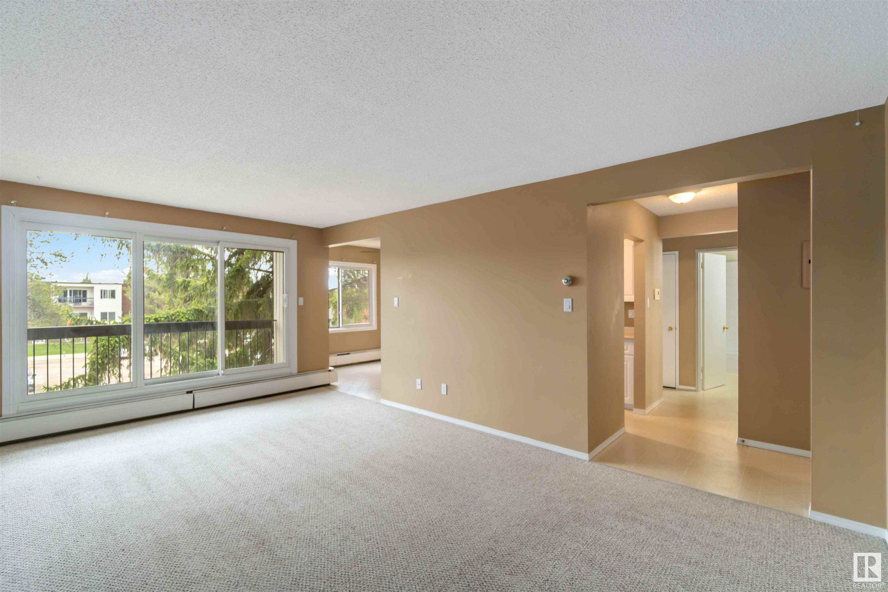 Fourth View of 304 11445 41 Avenue, Royal Gardens (Edmonton), Edmonton, Alberta, T6J 0T9