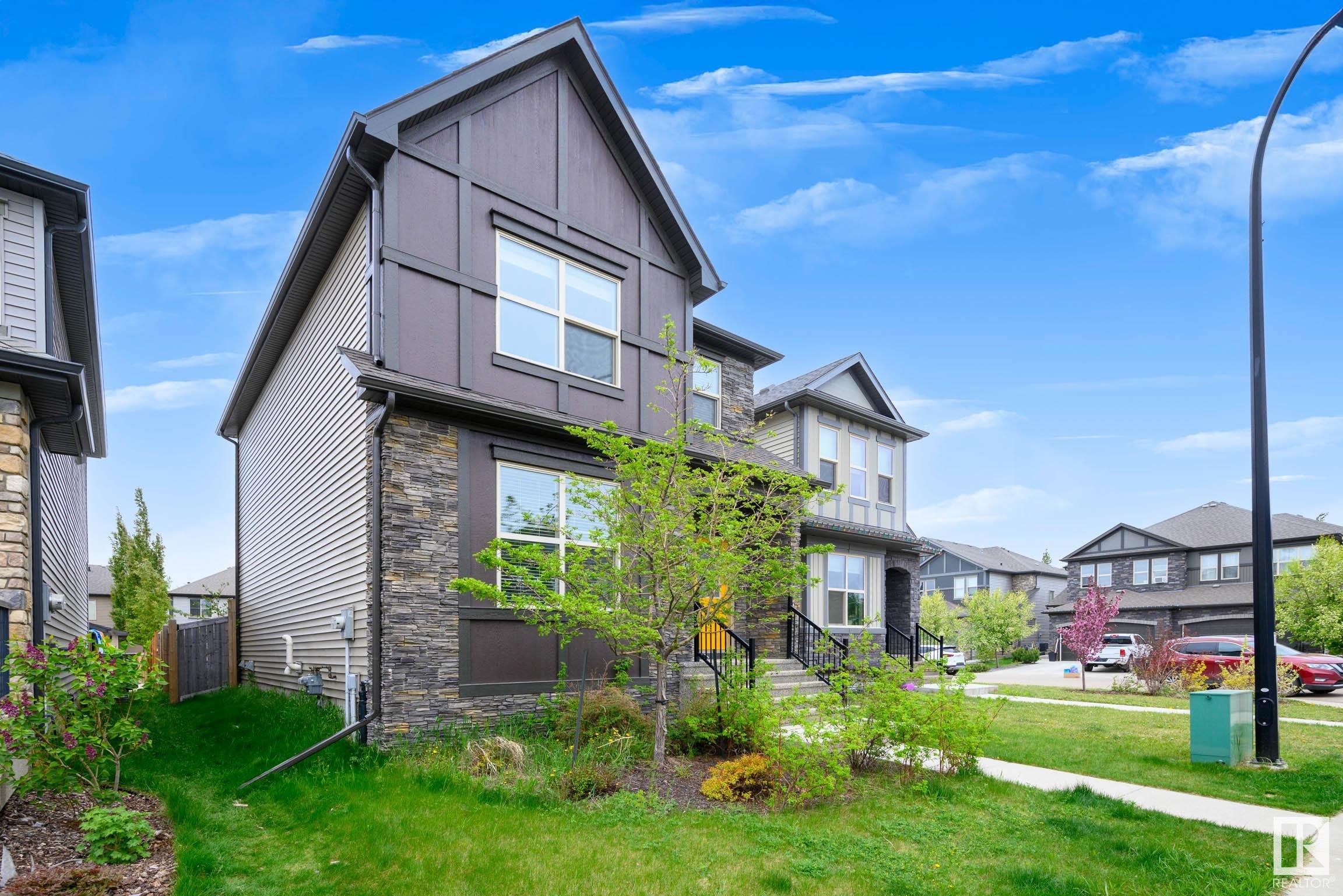 Third View of 30 GREENBURY Manor, Greenbury, Spruce Grove, Alberta, T7X 0M1
