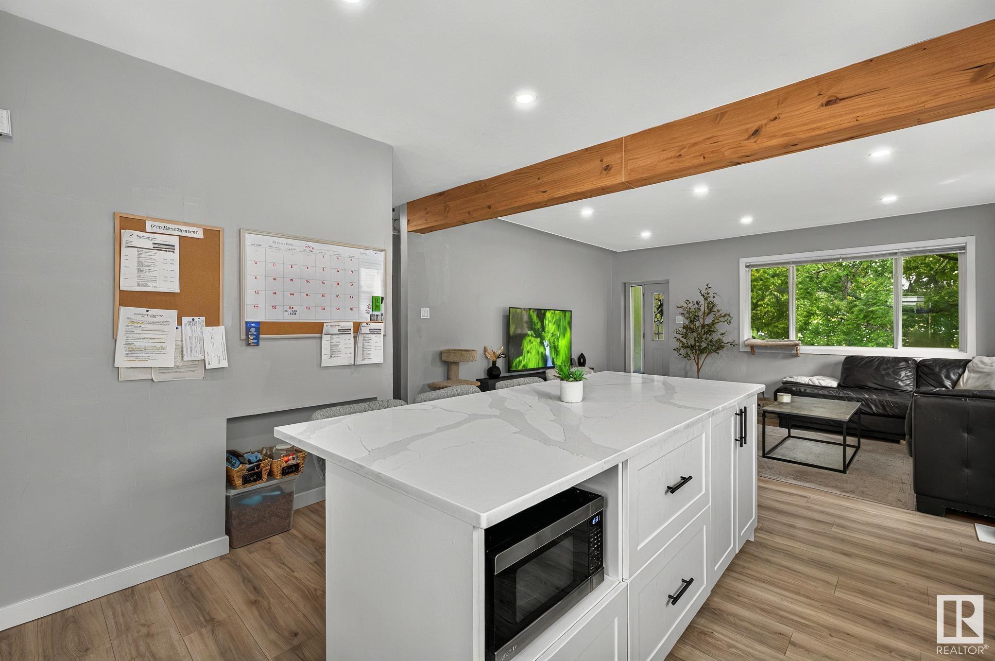 Fifth View of 12714 126 street NW, Calder, Edmonton, Alberta, T5L 0X8
