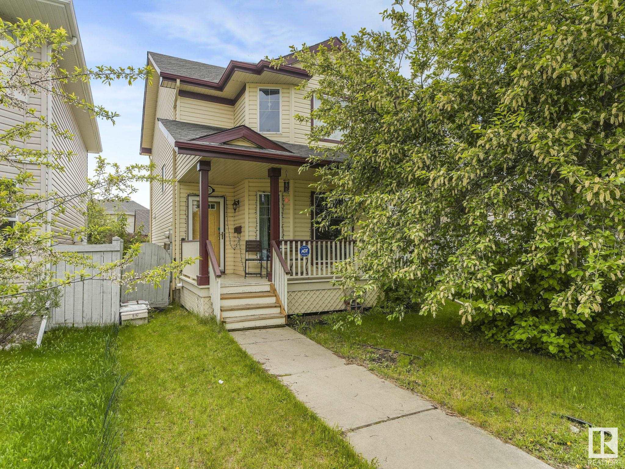 Second View of 1247 GILLESPIE Crescent, Glastonbury, Edmonton, Alberta, T5T 6M6