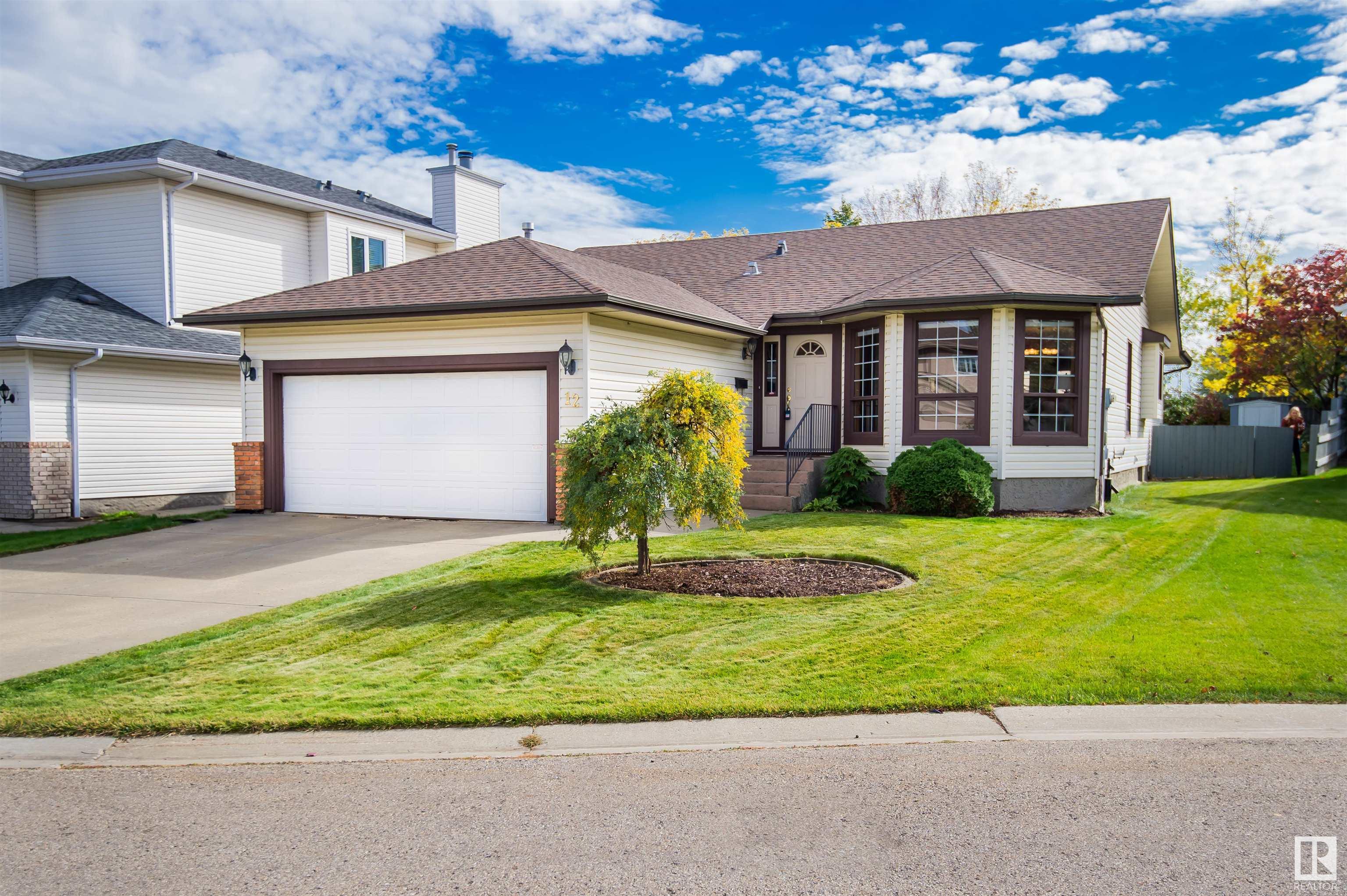 12 CALICO Drive, E4438356, Alberta,
