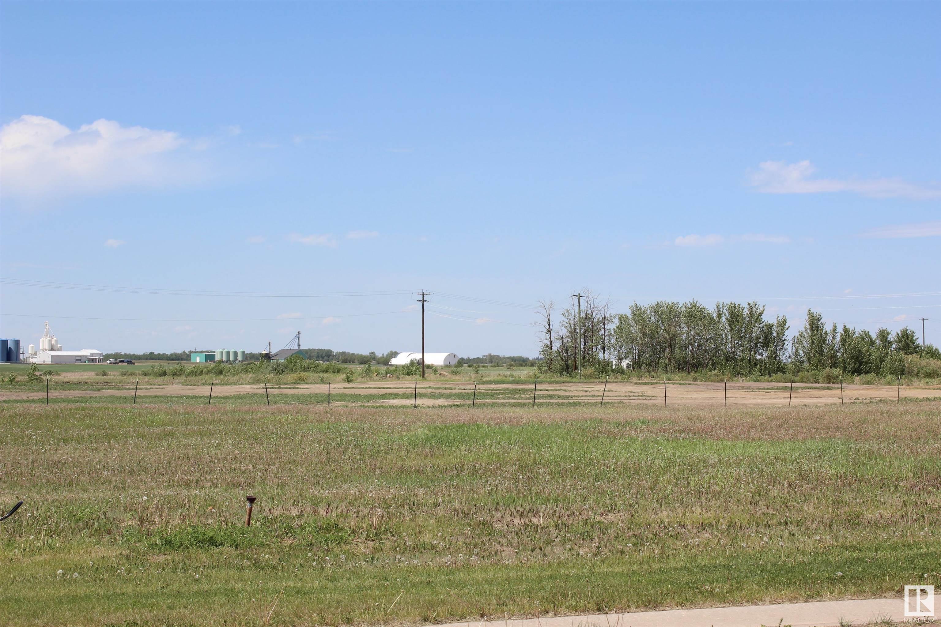 16 Whitetail Drive, E4439777, Alberta,