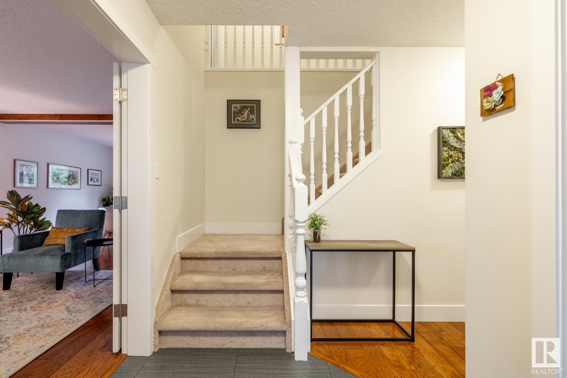 Fifth View of 15108 RAMSAY Crescent, Ramsay Heights, Edmonton, Alberta, T6H 5P4
