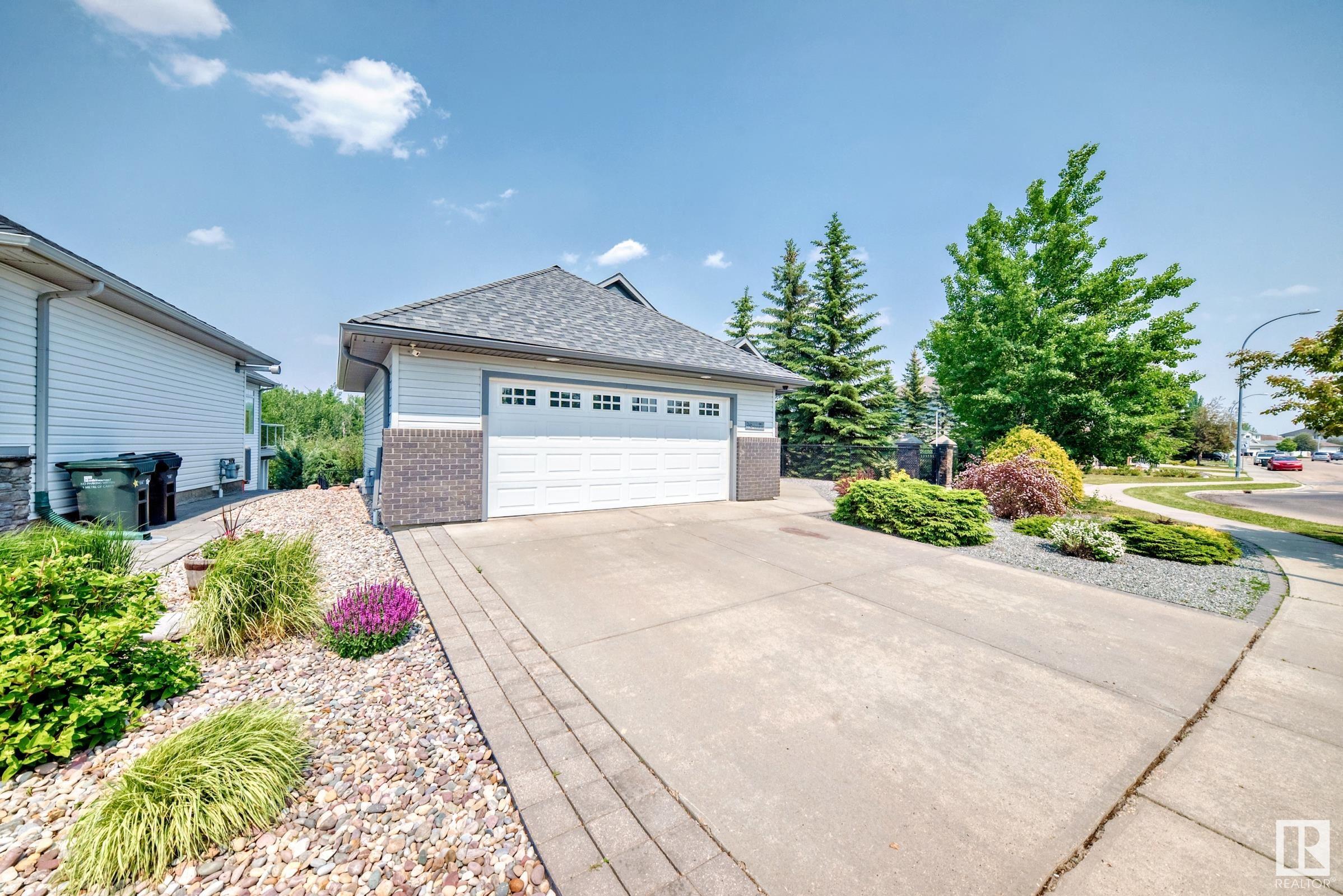 240 FOXHAVEN Drive, E4441642, Alberta,