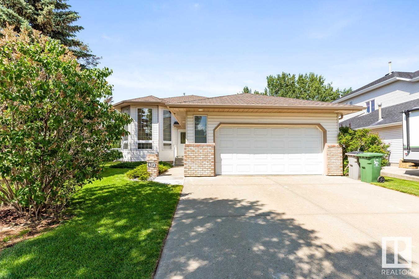 42 COLONIALE Way, E4442758, Alberta,