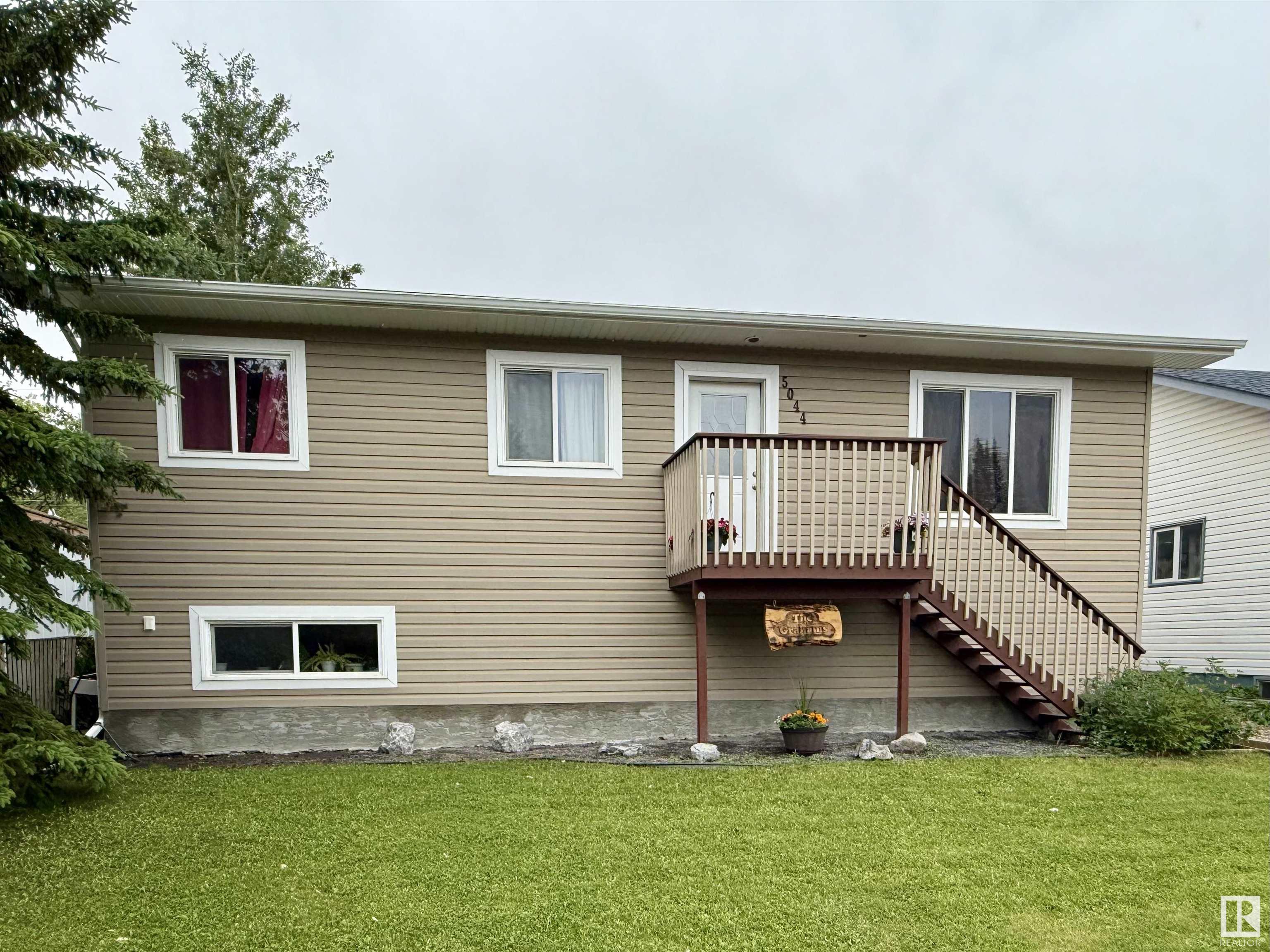 5044 43 Street, E4443196, Alberta,