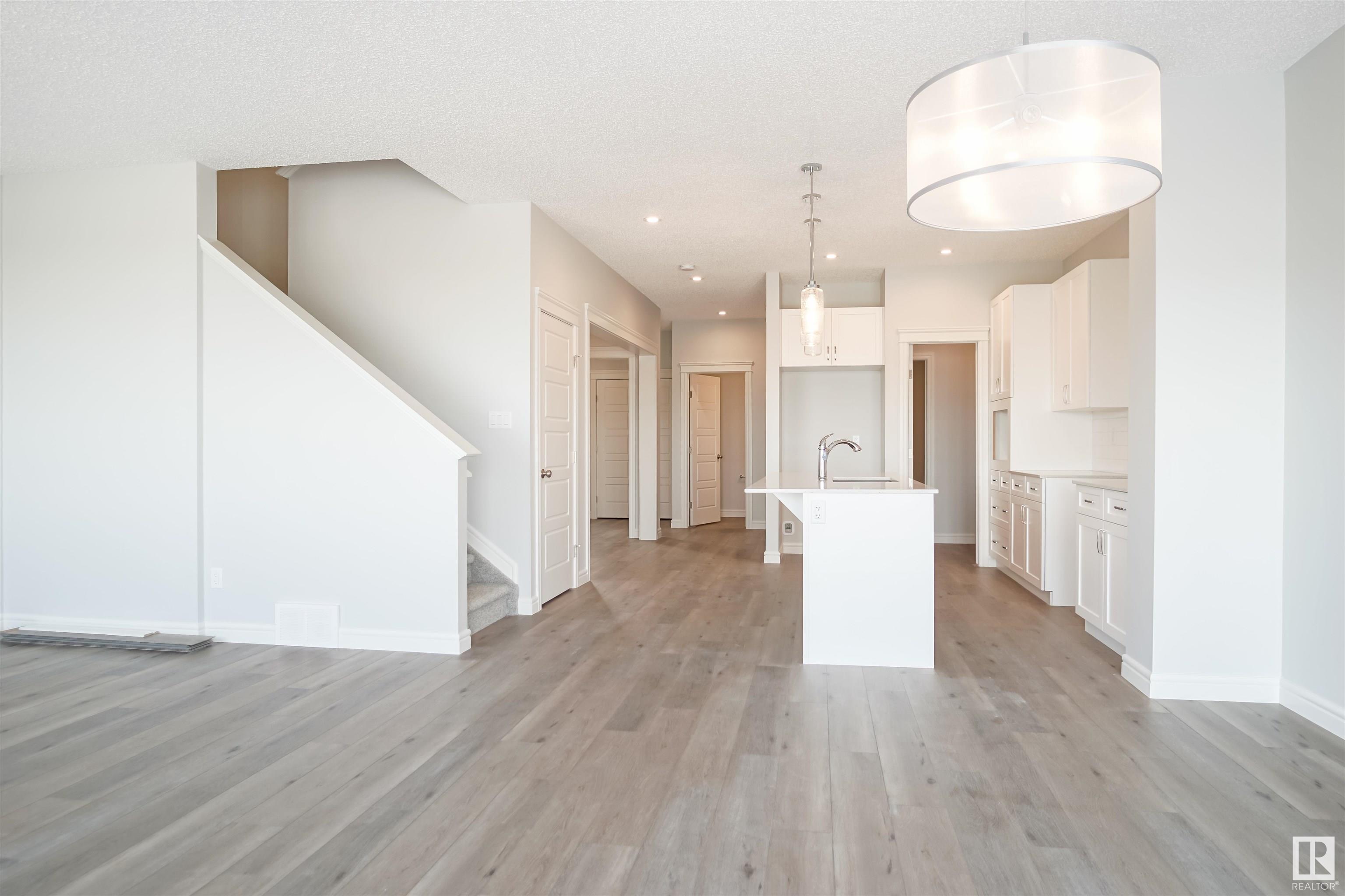 Fourth View of 17639 46 Street, Cy Becker, Edmonton, Alberta, T5Y 4B7