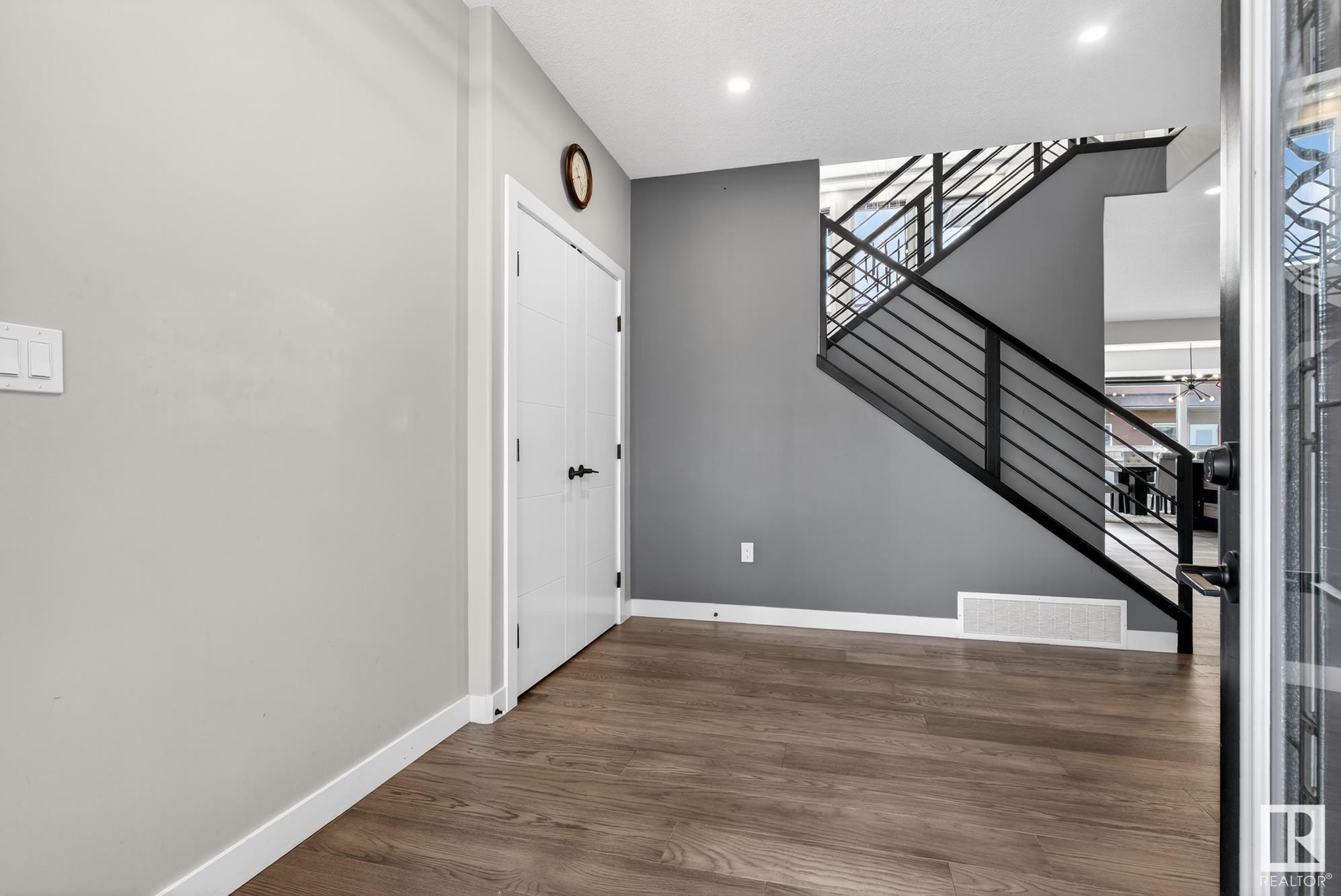 Second View of 1027 150 Avenue, Fraser, Edmonton, Alberta, T5Y 4C1