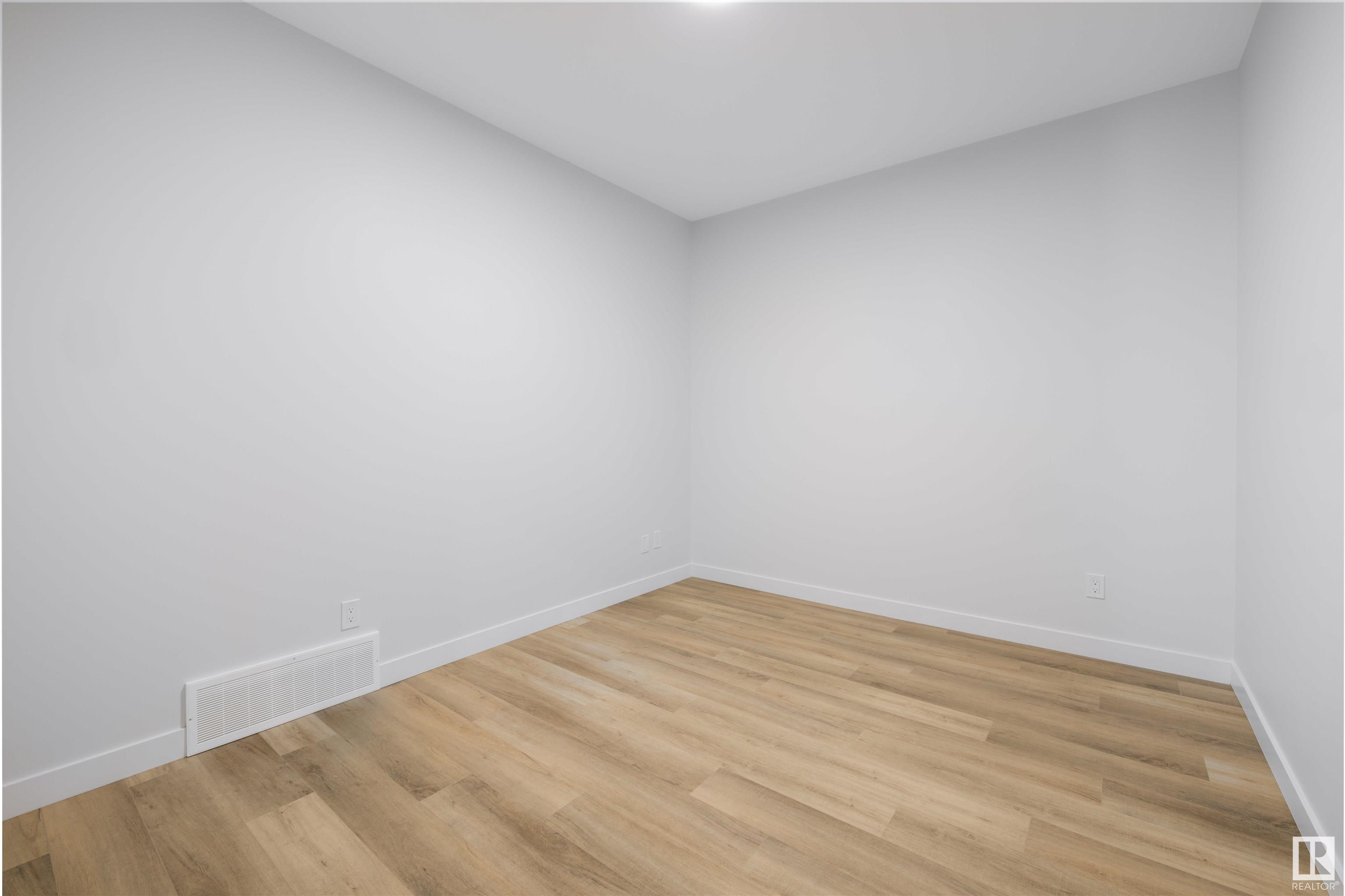 Fifth View of 5431 KOOTOOK Road, Keswick Area, Edmonton, Alberta, T6W 4Z7