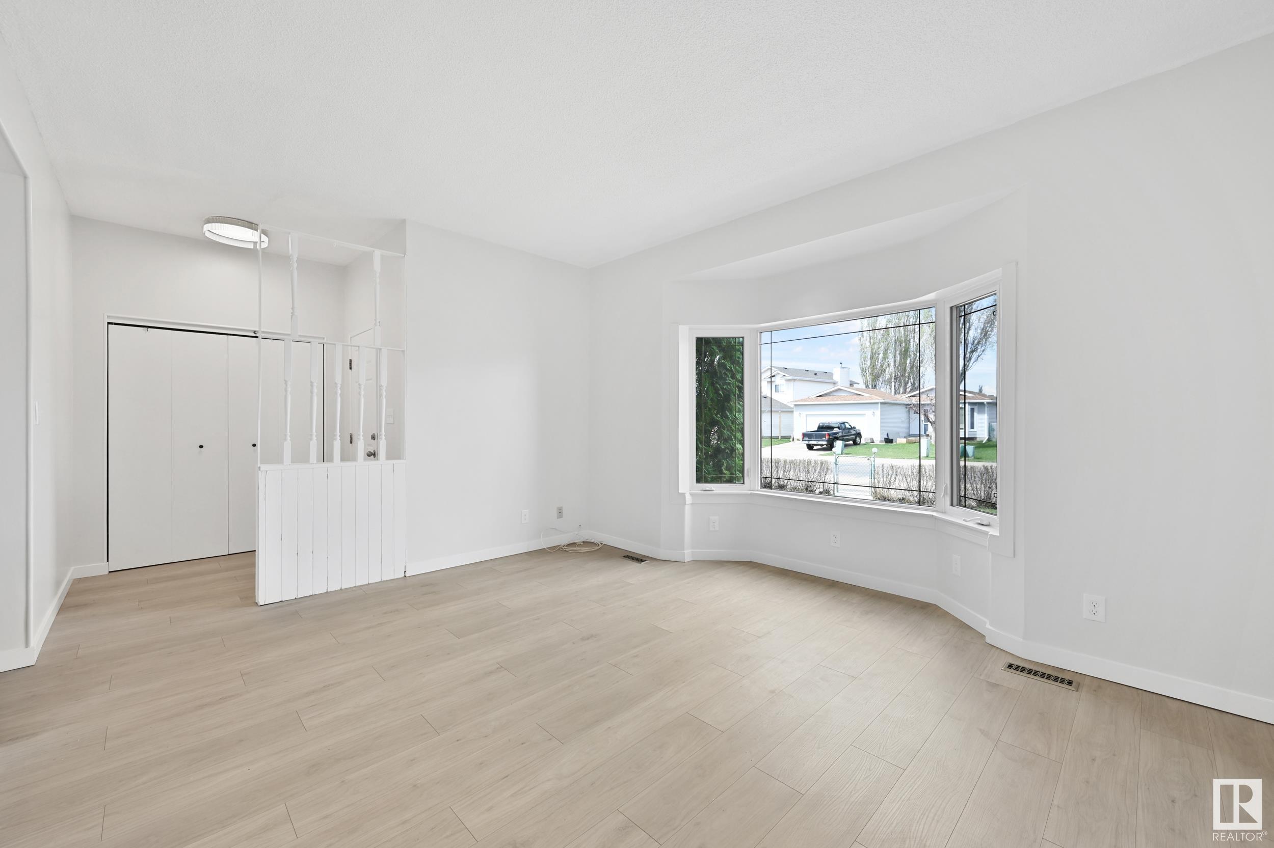 63 LUNNON Drive, E4447459, Alberta,
