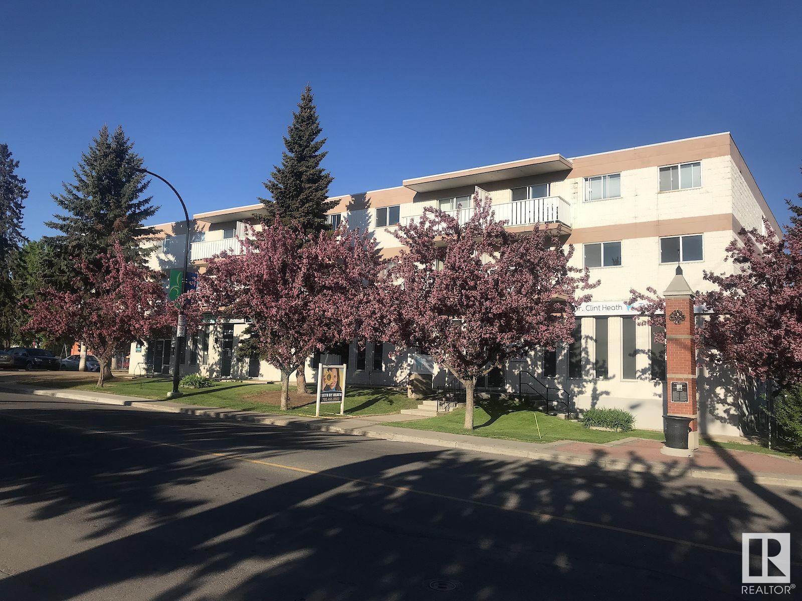 8724 91 Street NW, E4447709, Alberta,