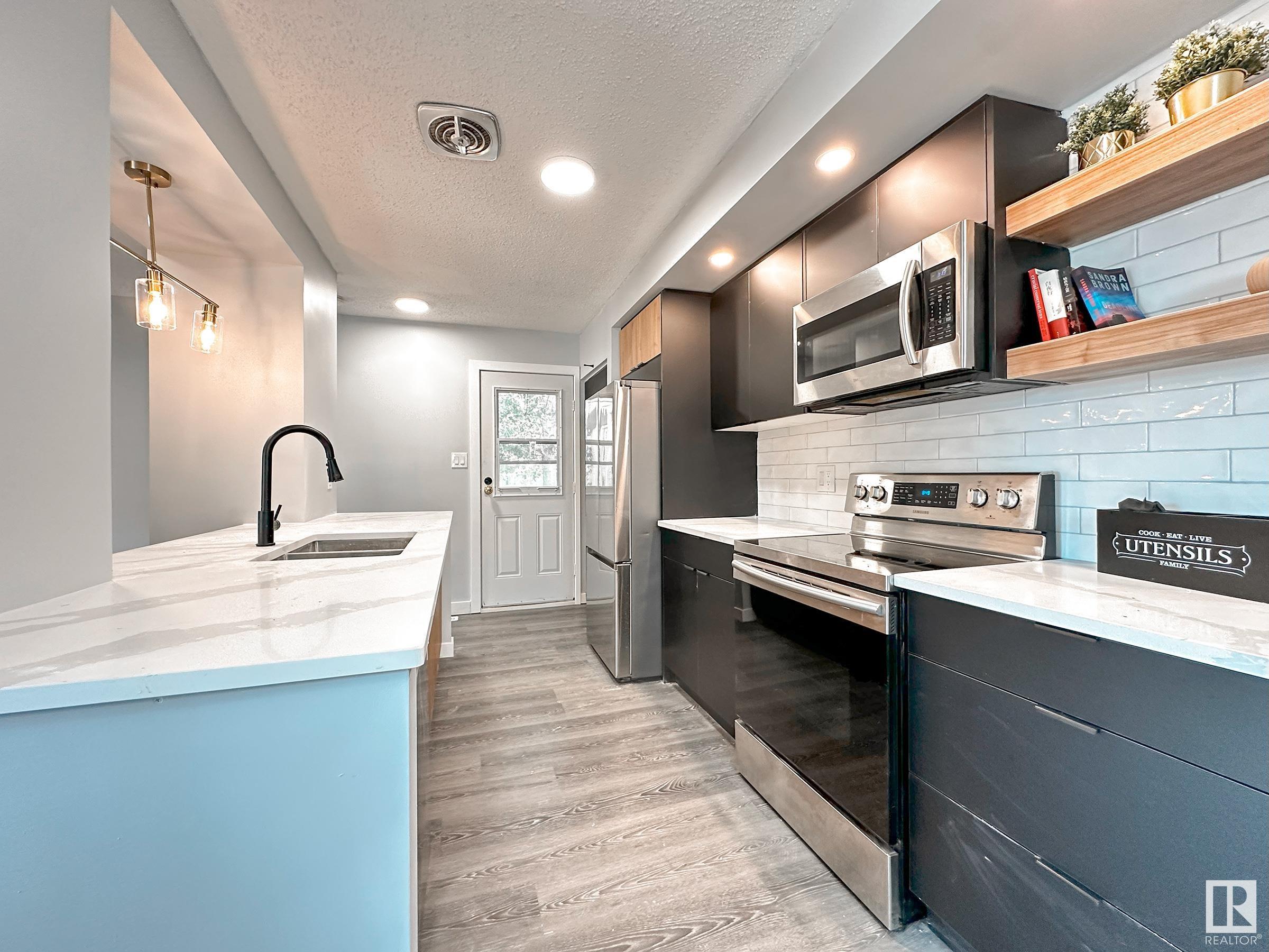 862 ERIN Place, E4447948, Alberta,